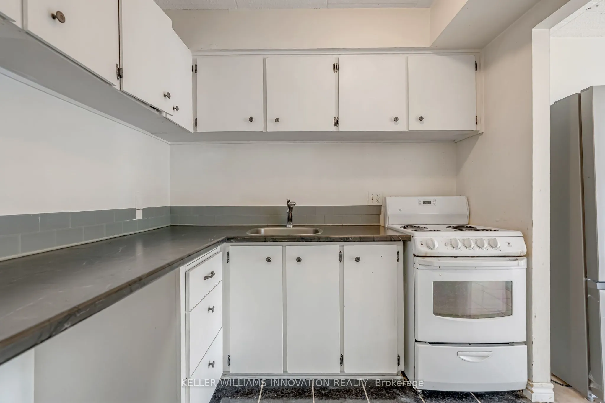 91 Conroy Crescent, #307