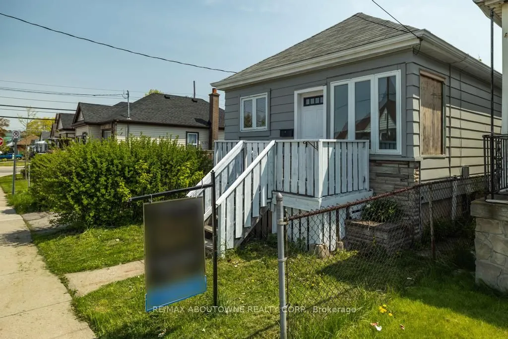 126 HARMONY Avenue