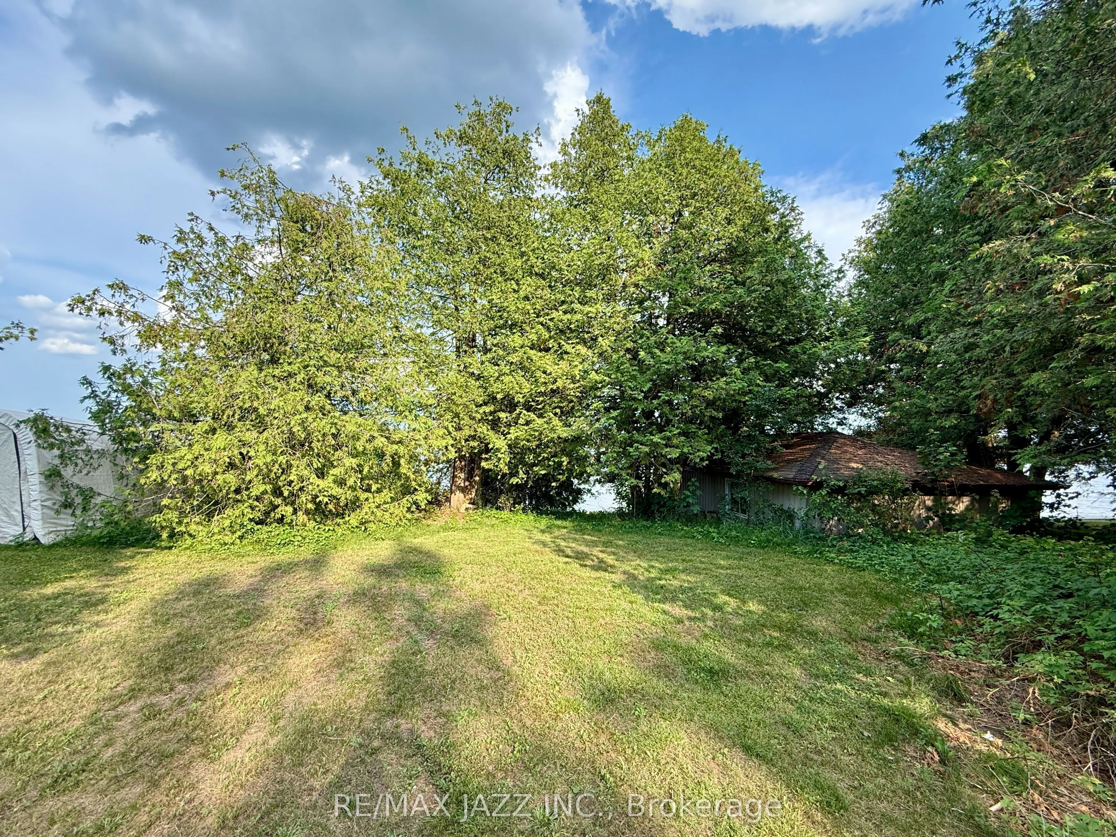 90/92 Pinewood Boulevard