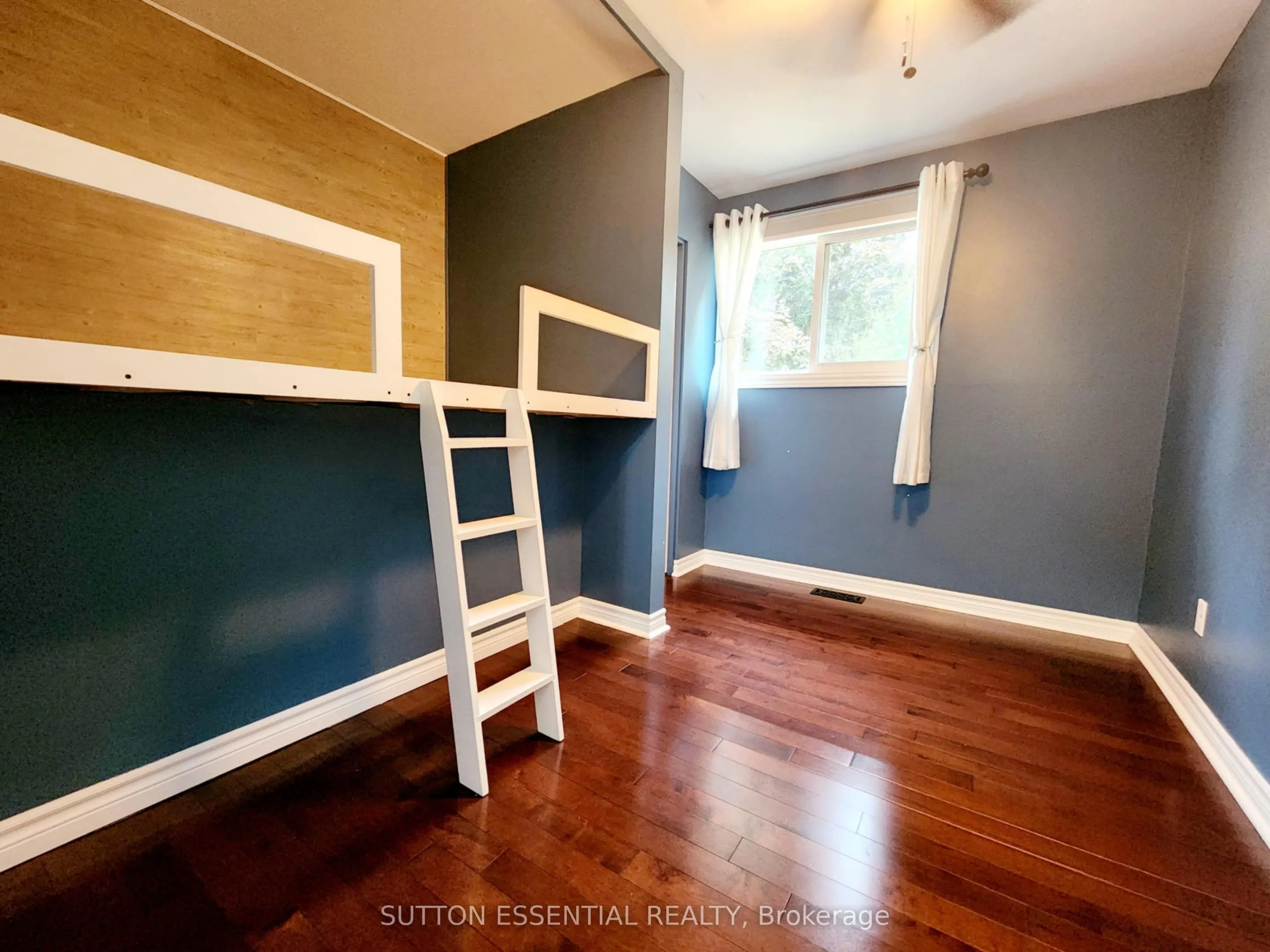 1266 Brockmount Place