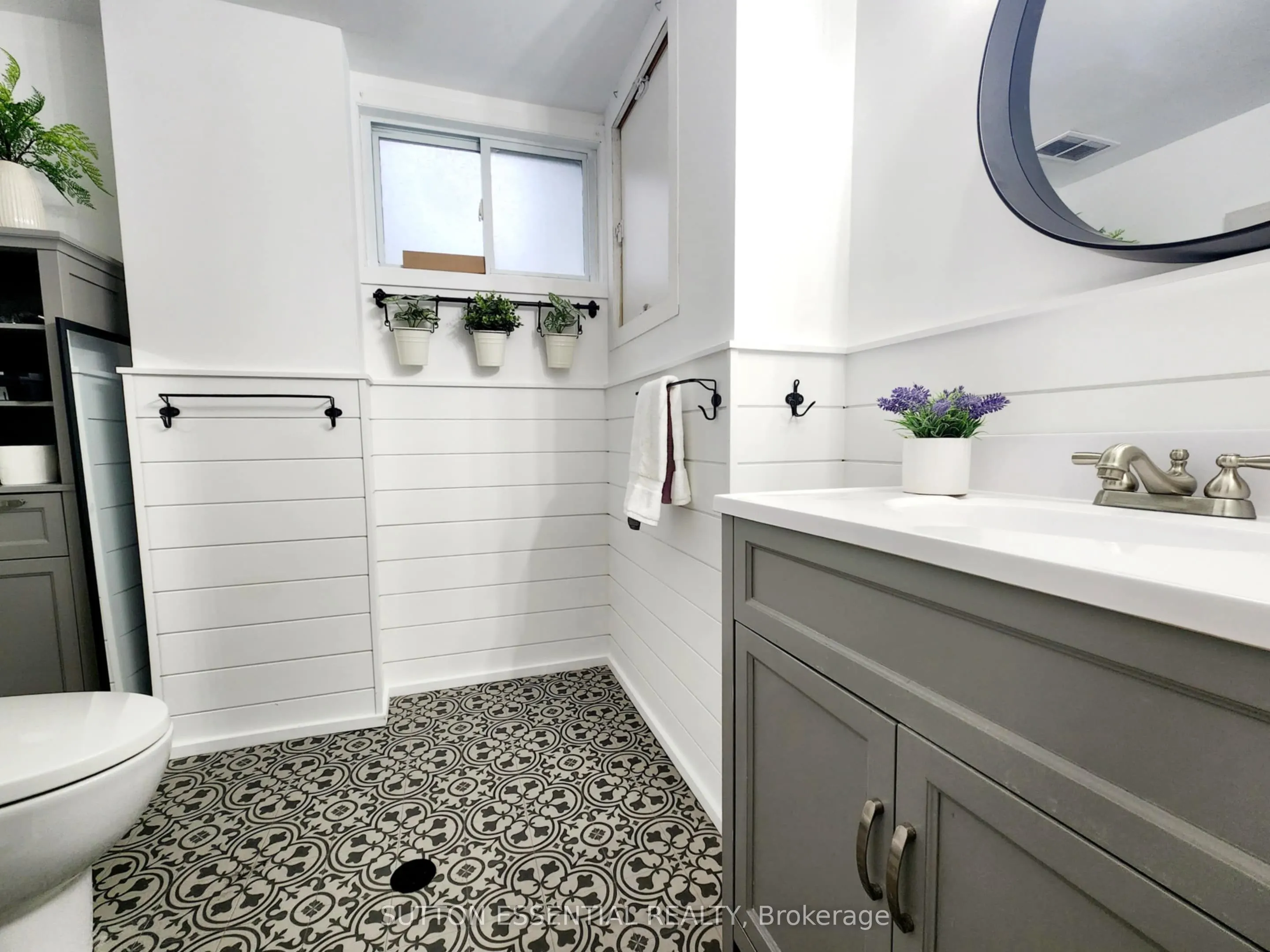 1266 Brockmount Place
