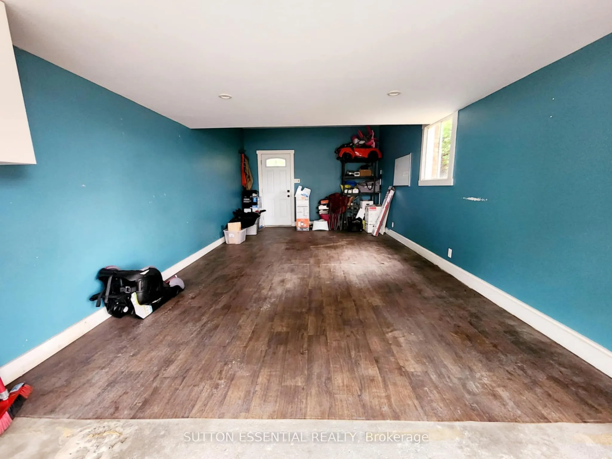 1266 Brockmount Place