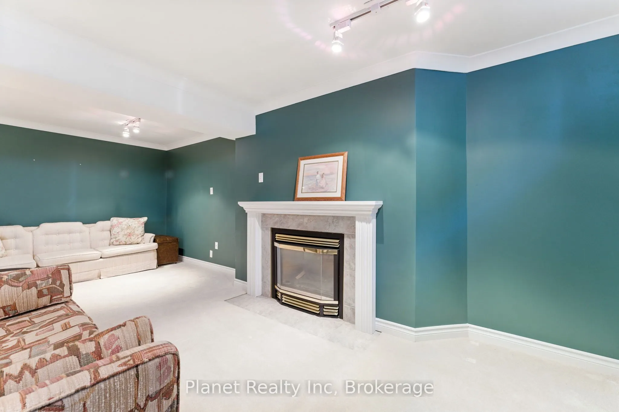 19 Village Green Drive, #0