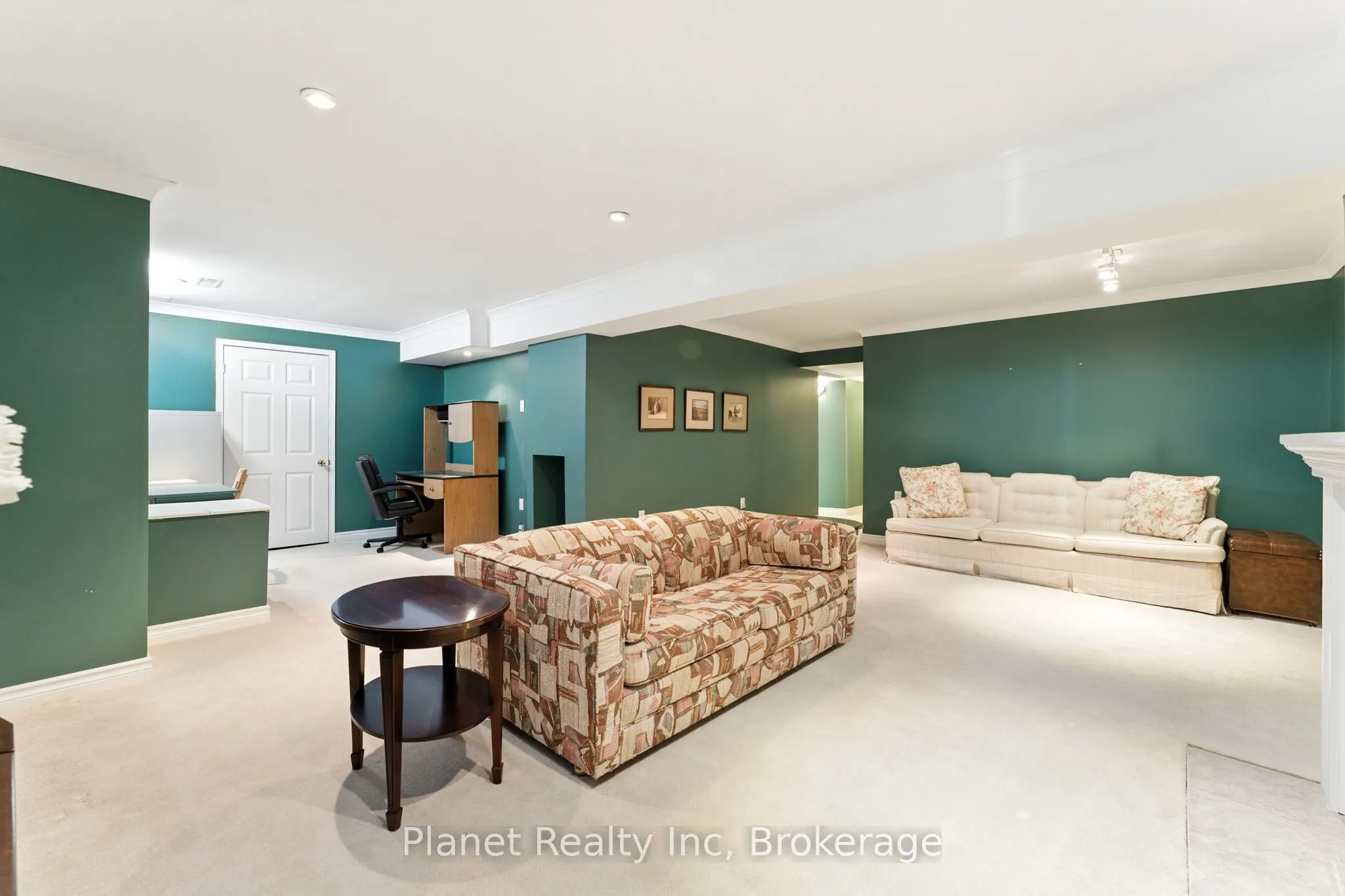 19 Village Green Drive, #0