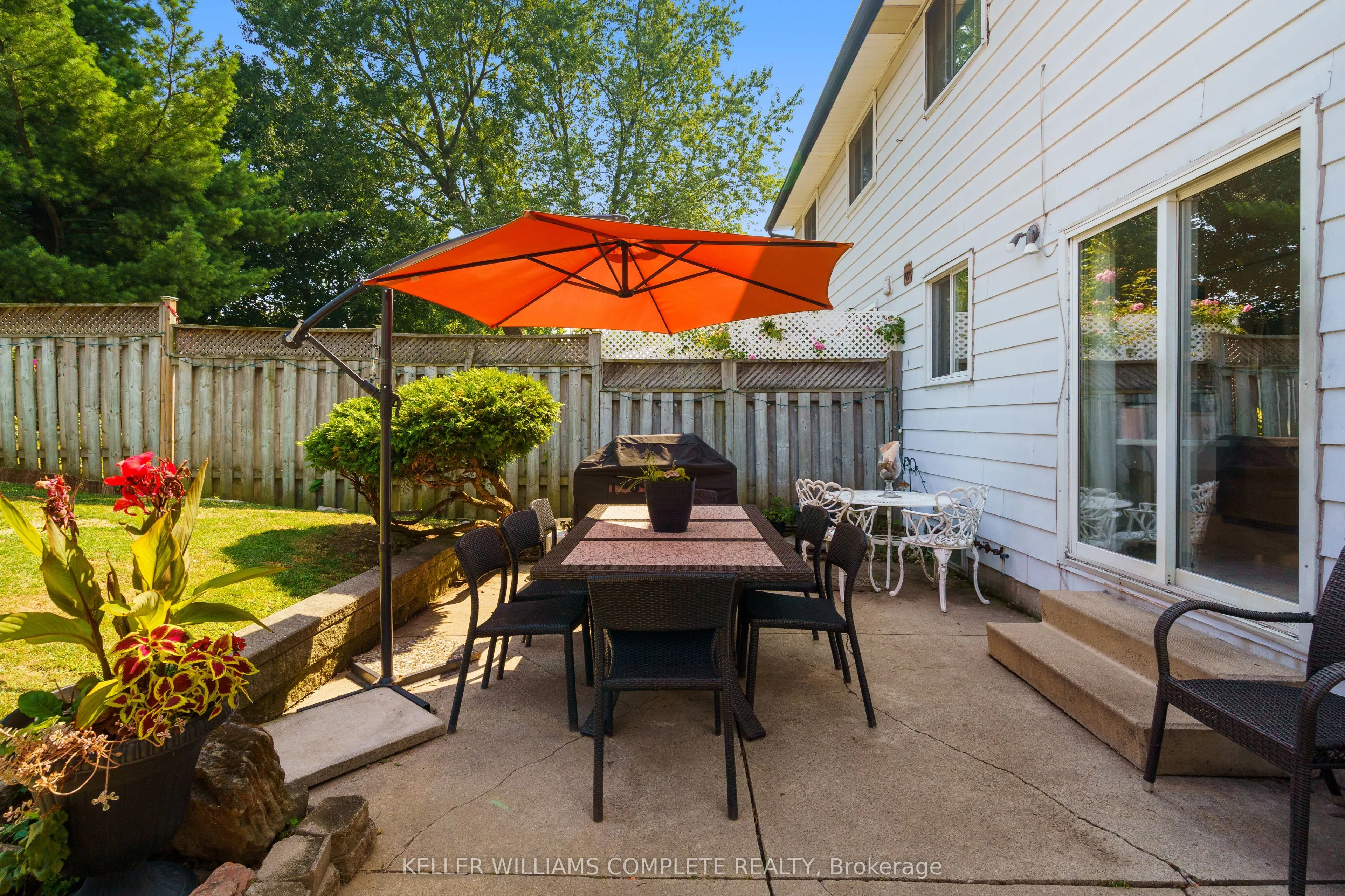 10 Glen Eden Court