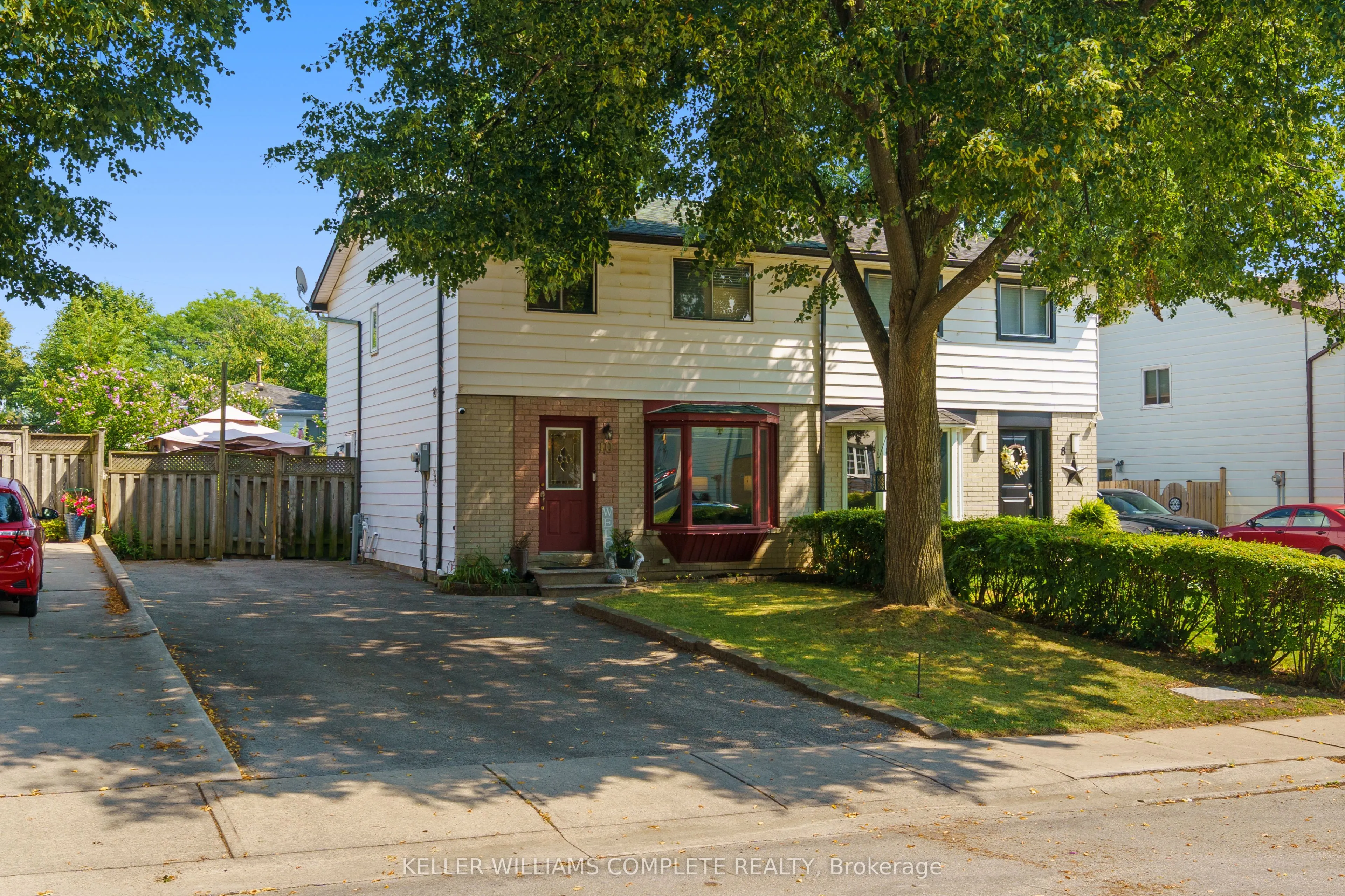 10 Glen Eden Court