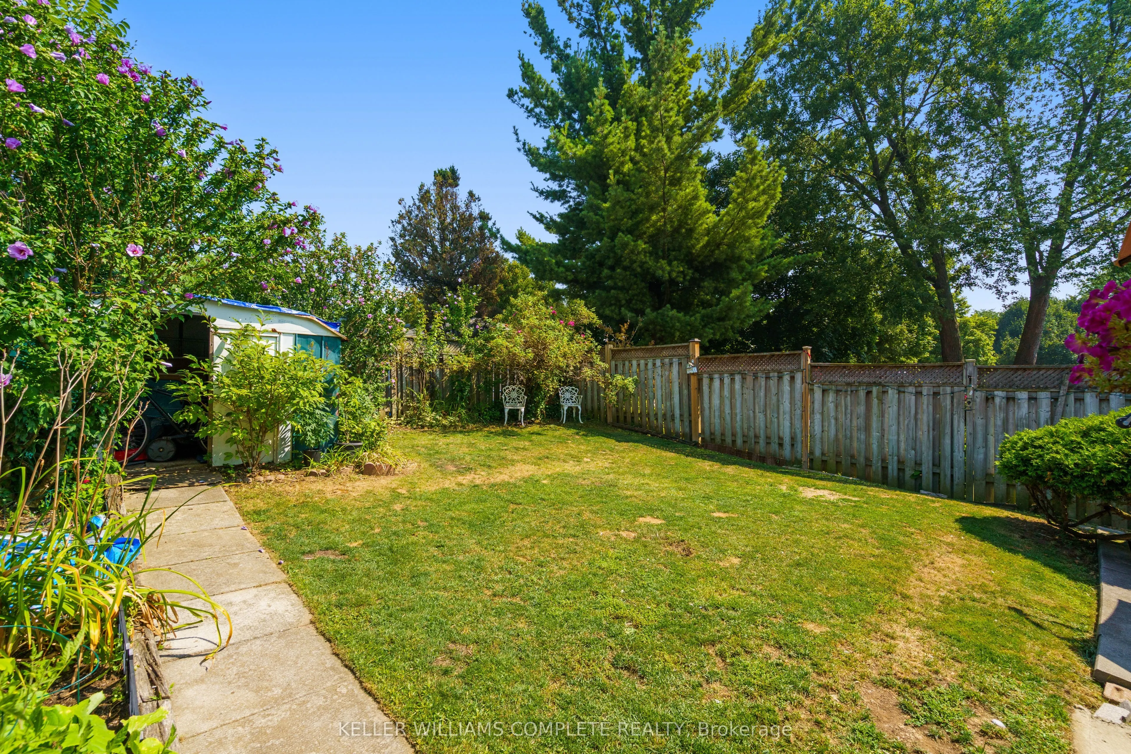 10 Glen Eden Court