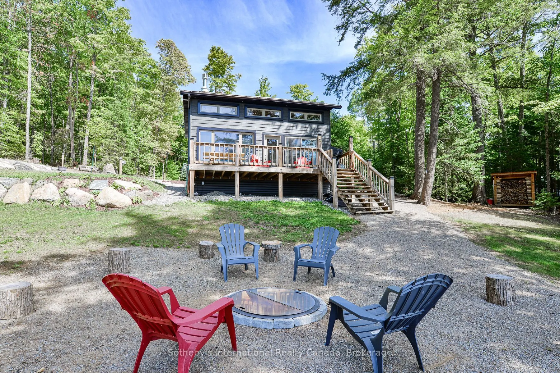 1211 Pluto Trail
