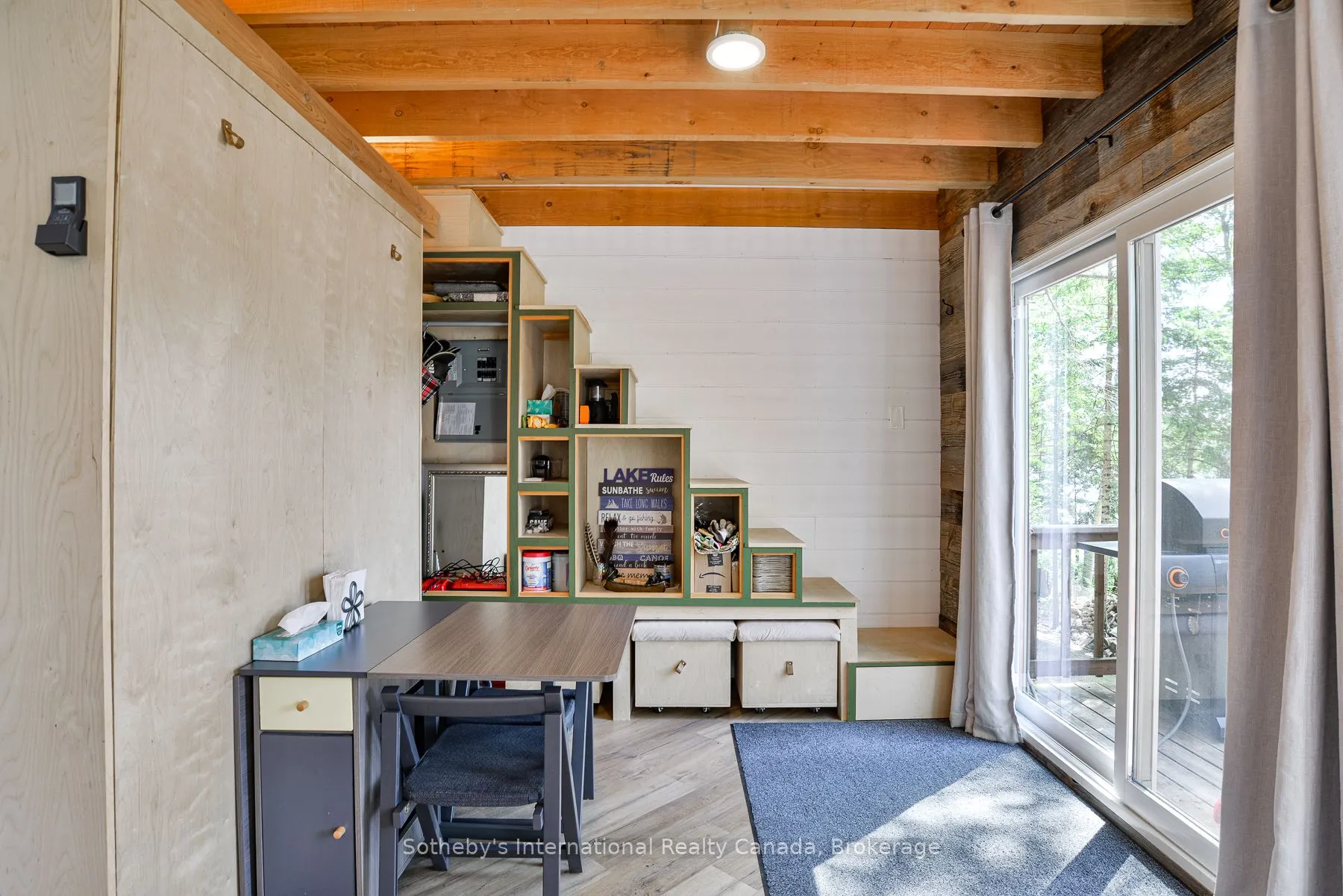 1211 Pluto Trail