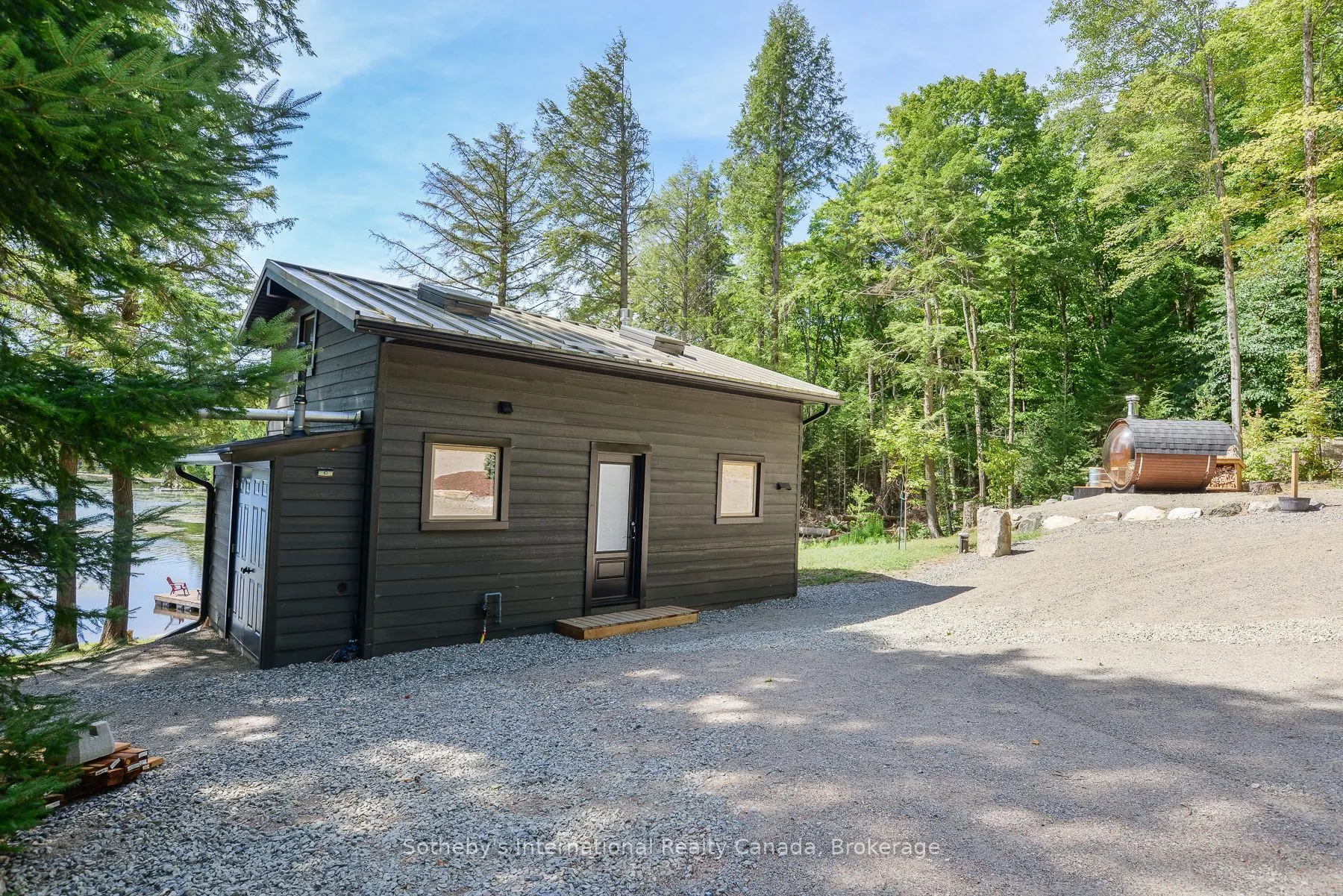 1211 Pluto Trail