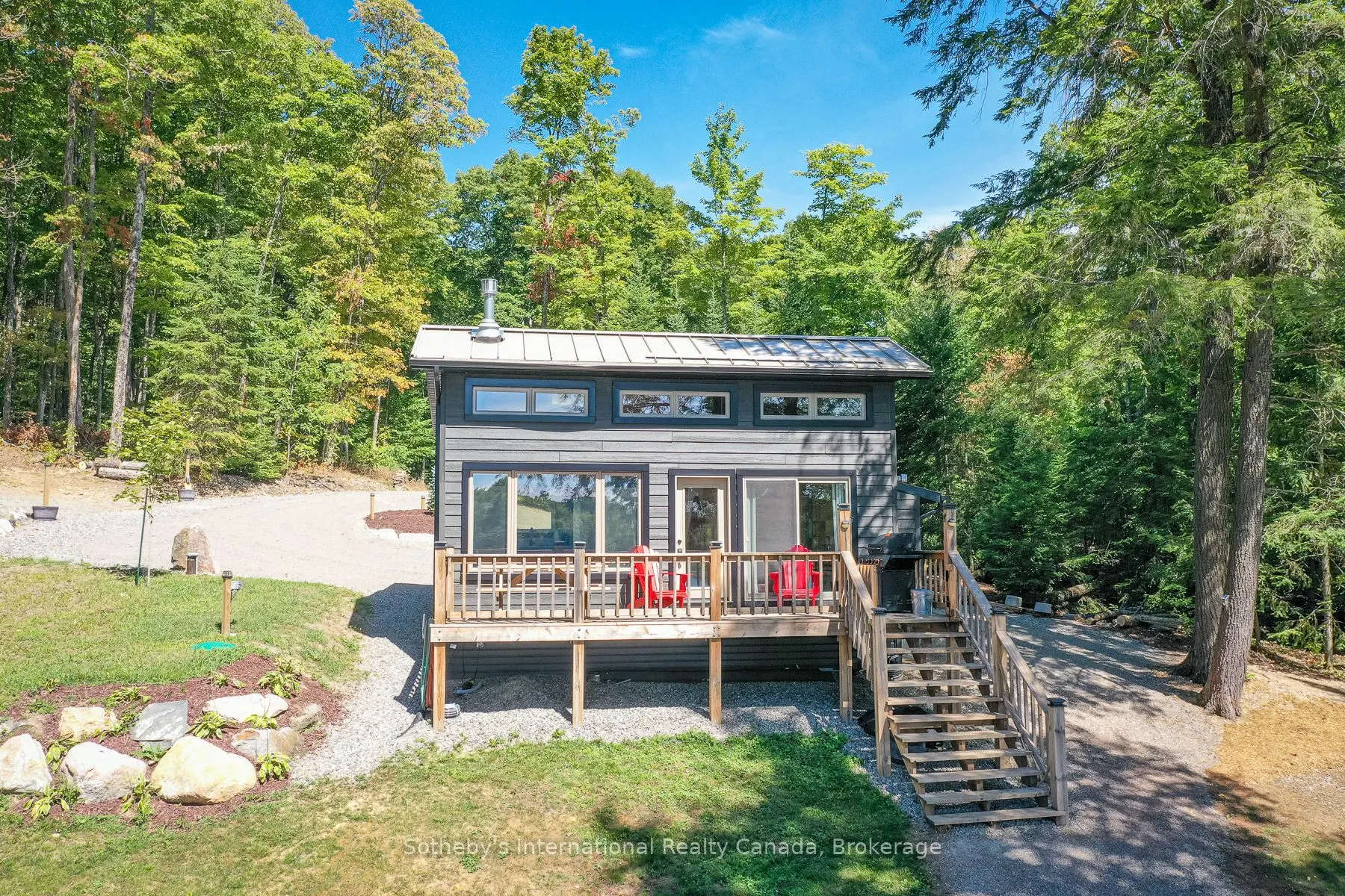 1211 Pluto Trail