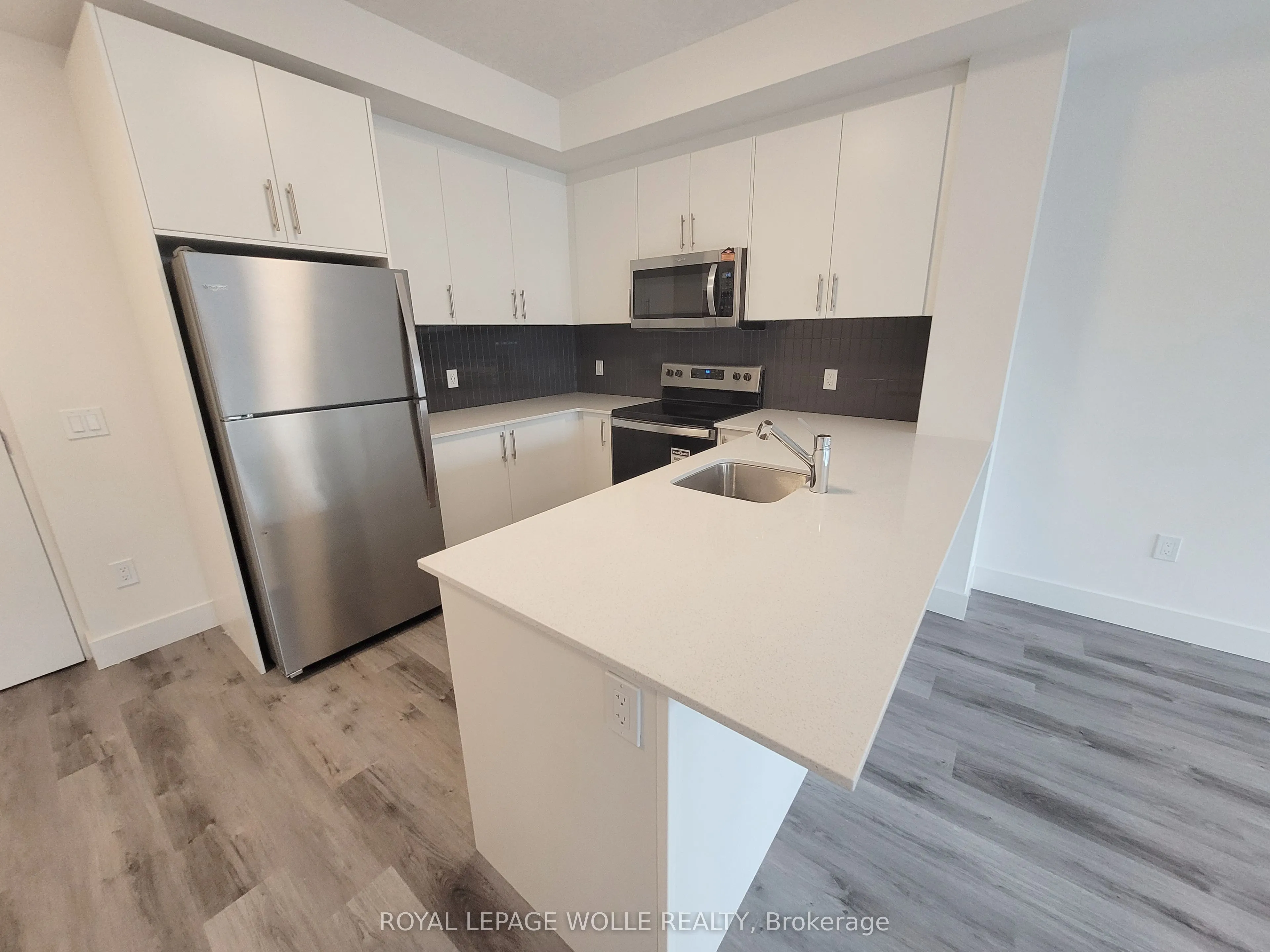 1101 Lackner Place, #406