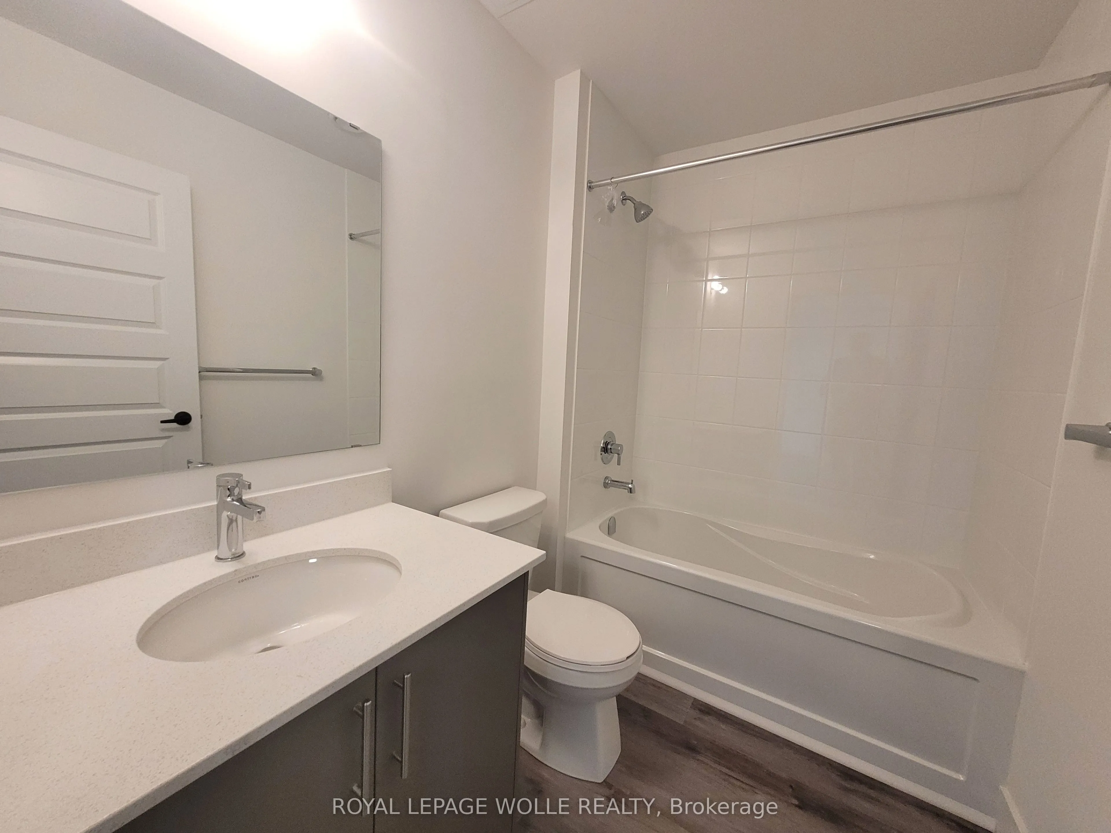 1101 Lackner Place, #406