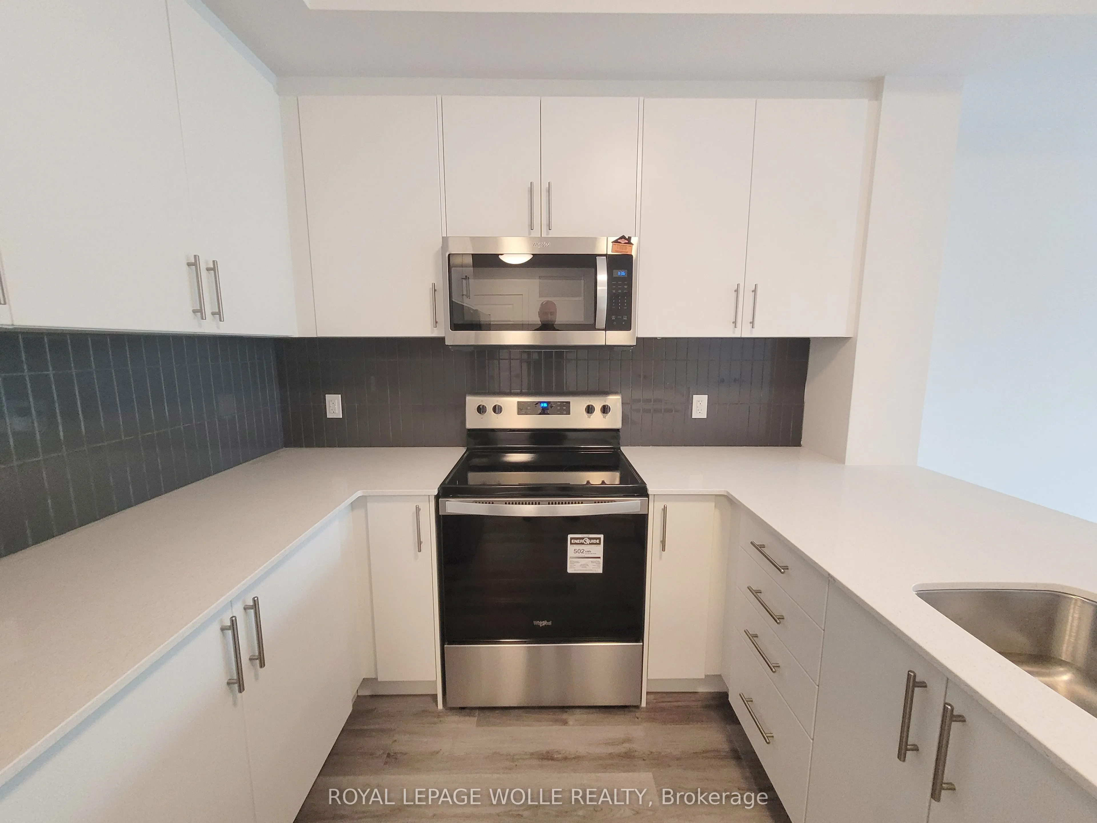 1101 Lackner Place, #406