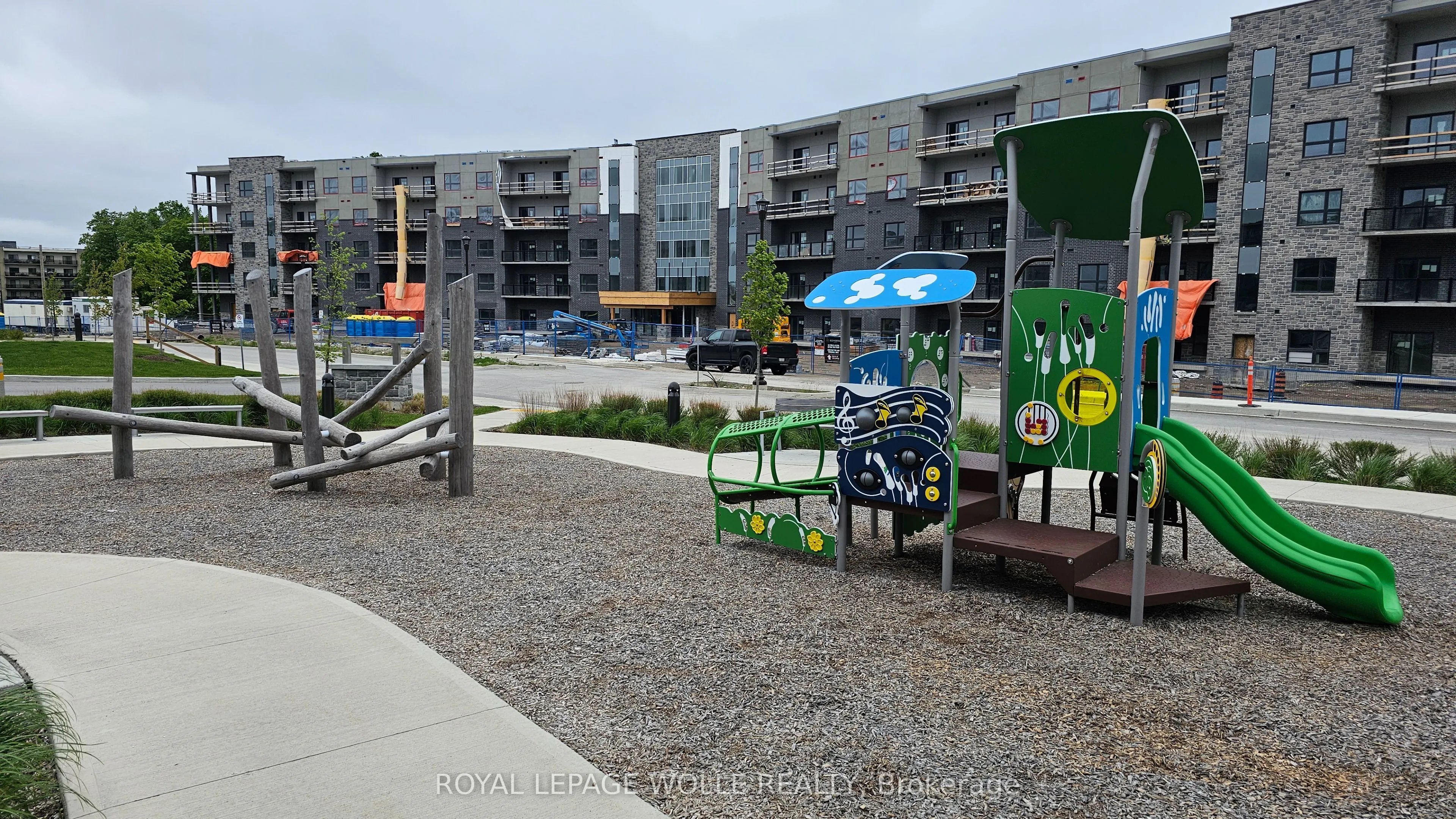 1101 Lackner Place, #406