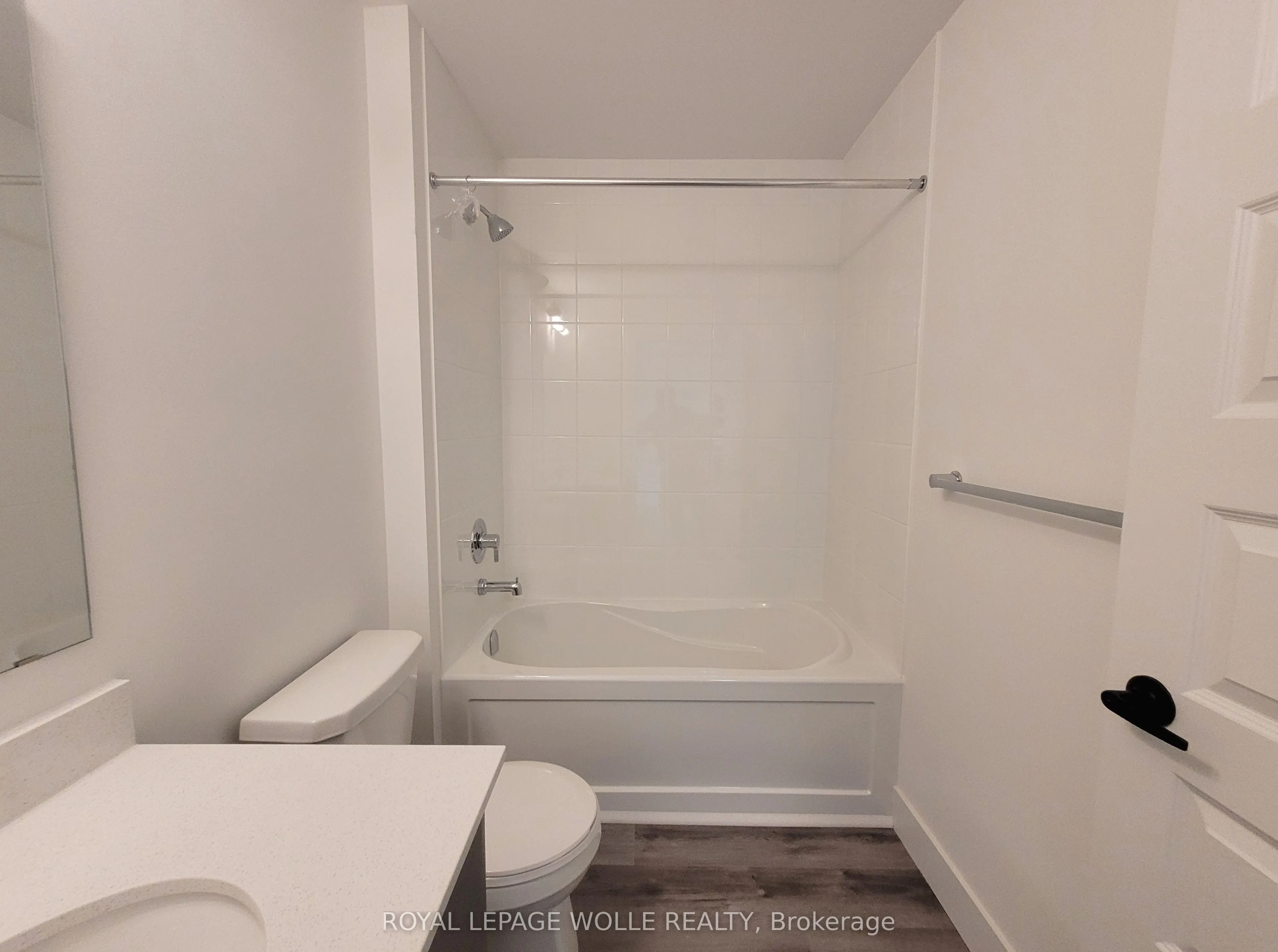 1101 Lackner Place, #406