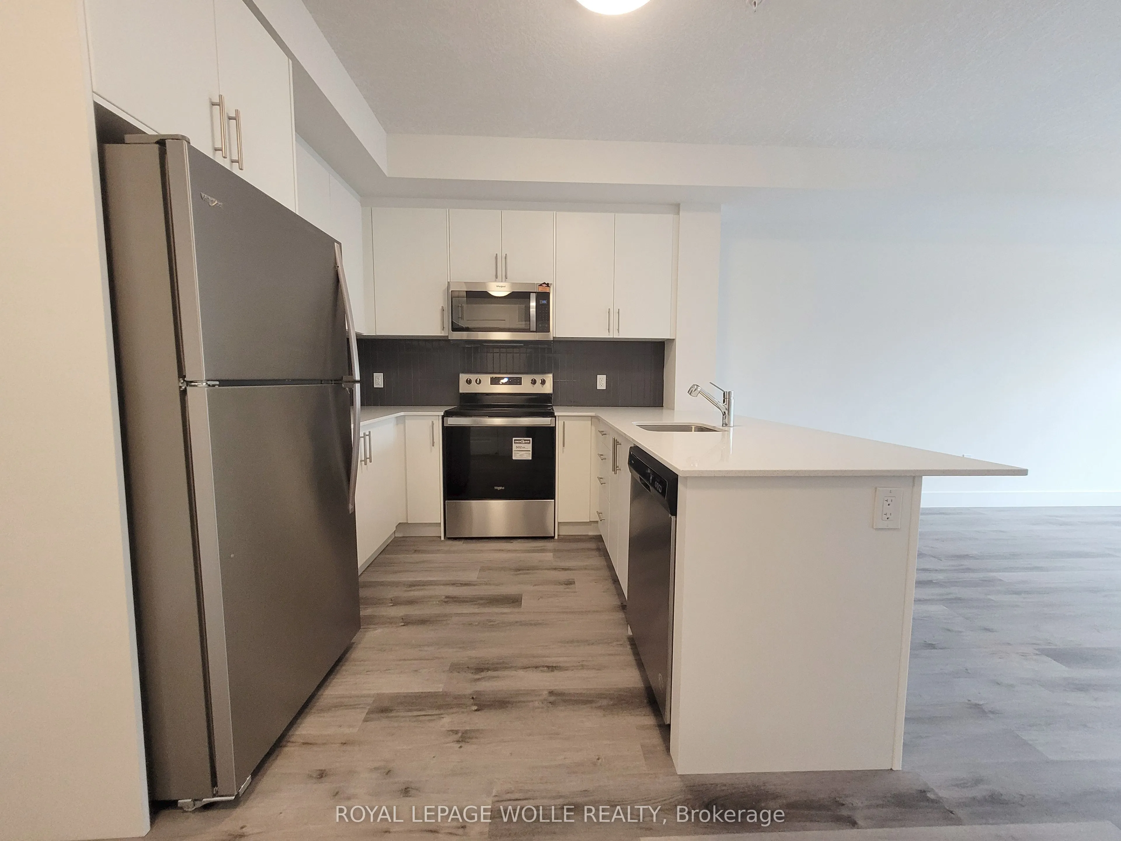 1101 Lackner Place, #406