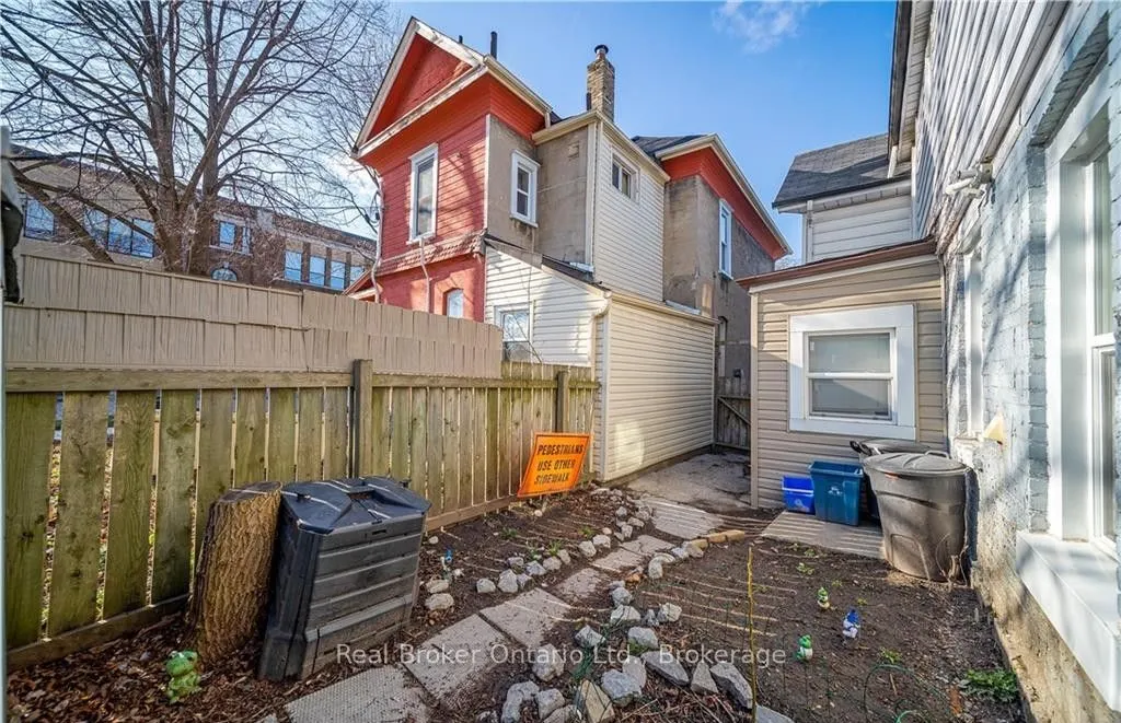 473 Colborne Street