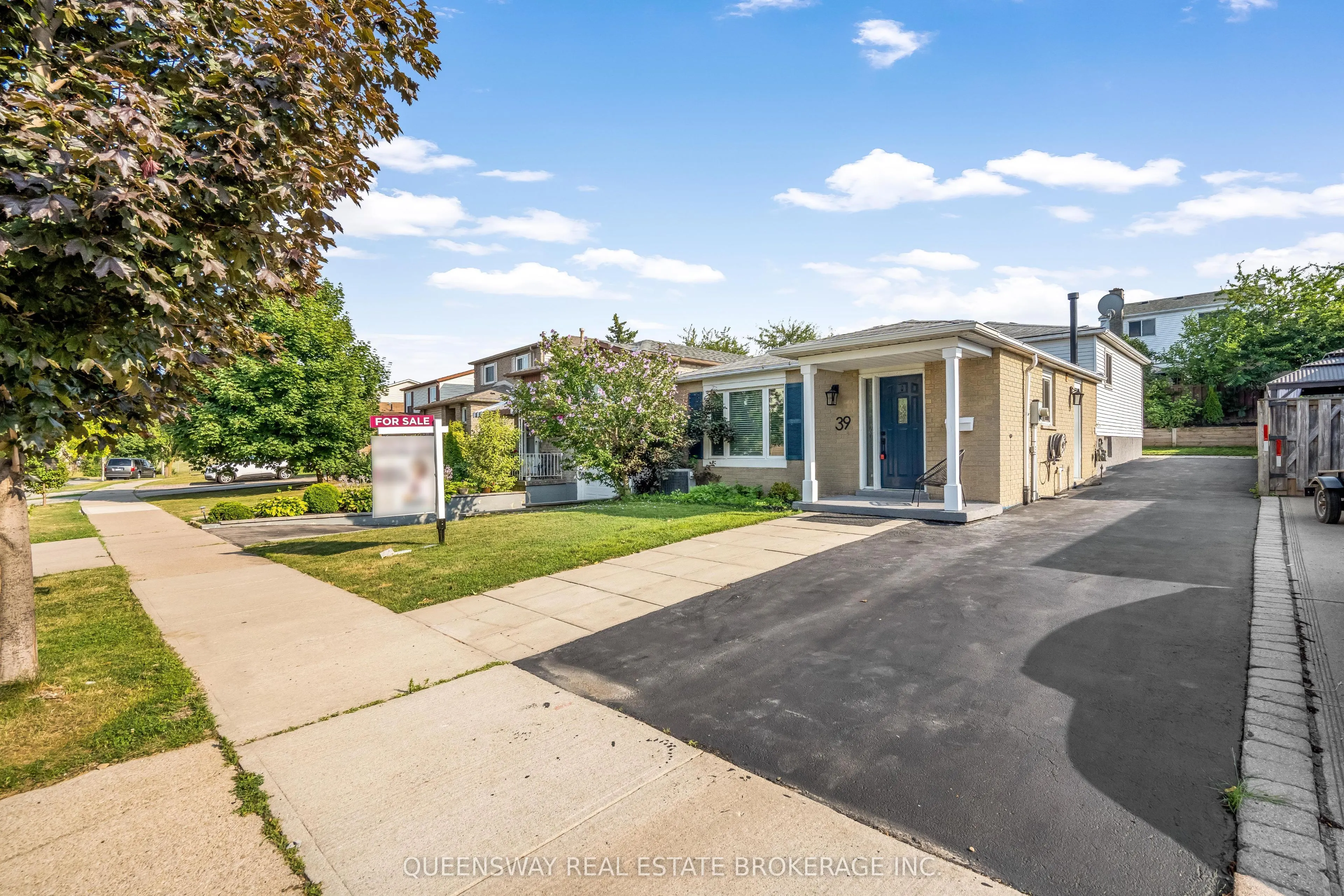 39 Garden Crescent