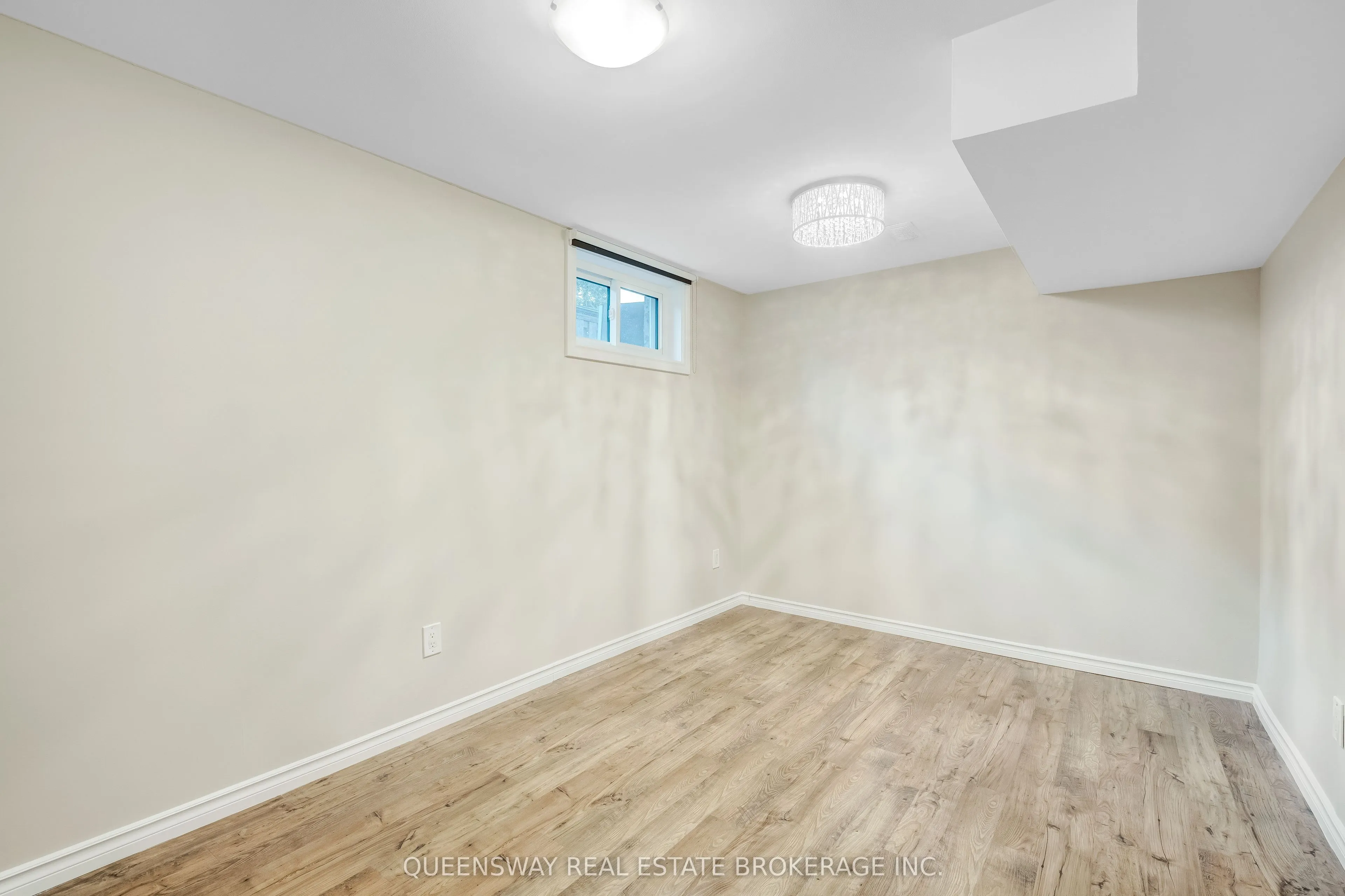 39 Garden Crescent