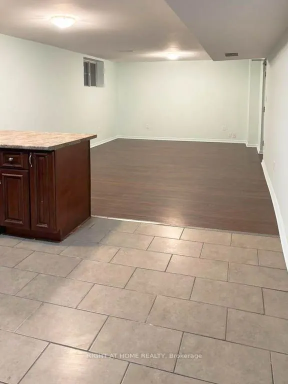 4405 Simcoe Street