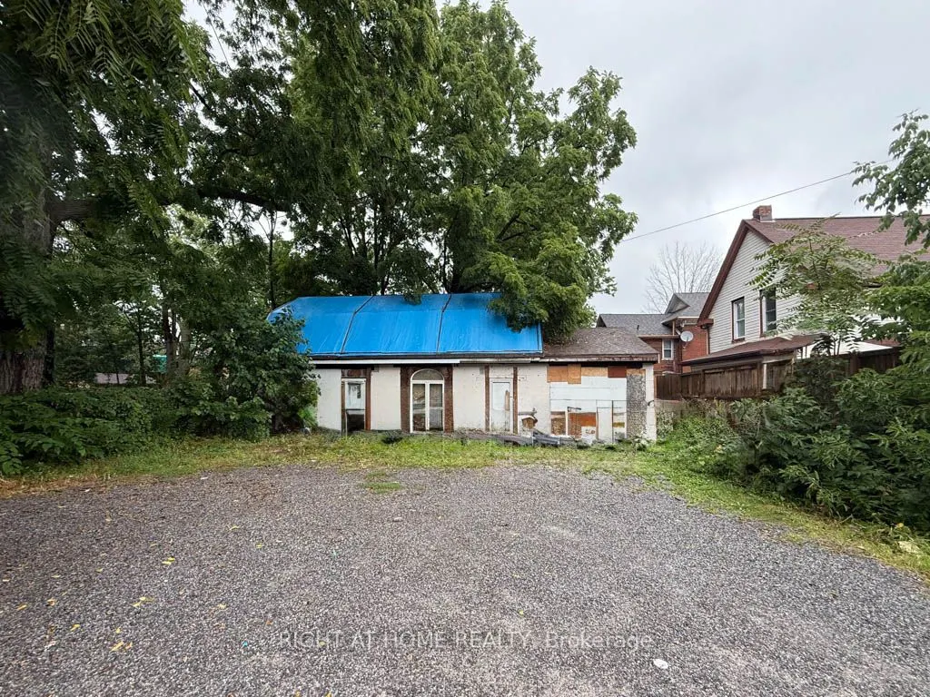 4405 Simcoe Street