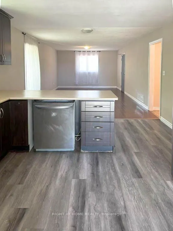 4405 Simcoe Street
