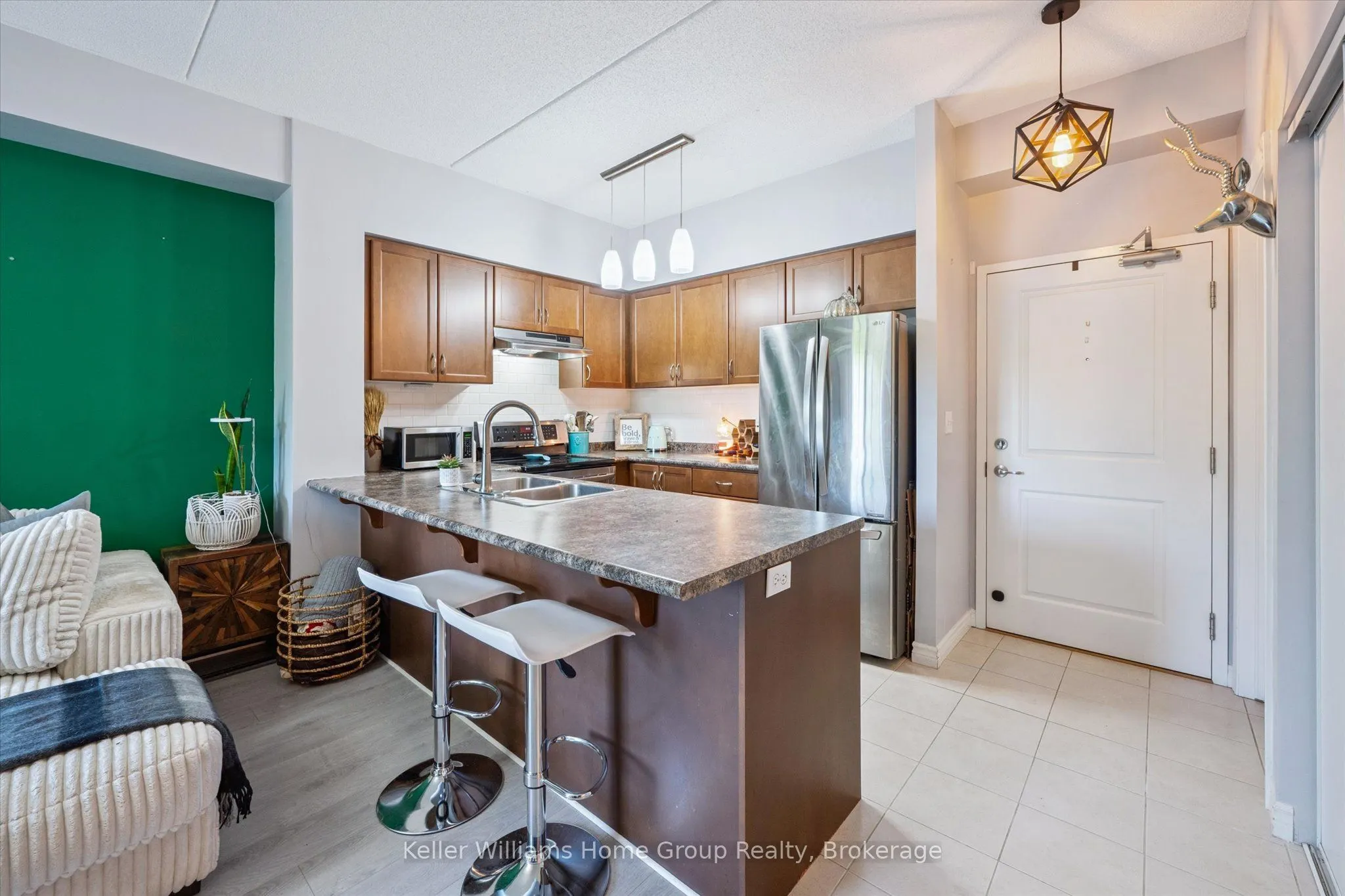 1440 Gordon Street, #104