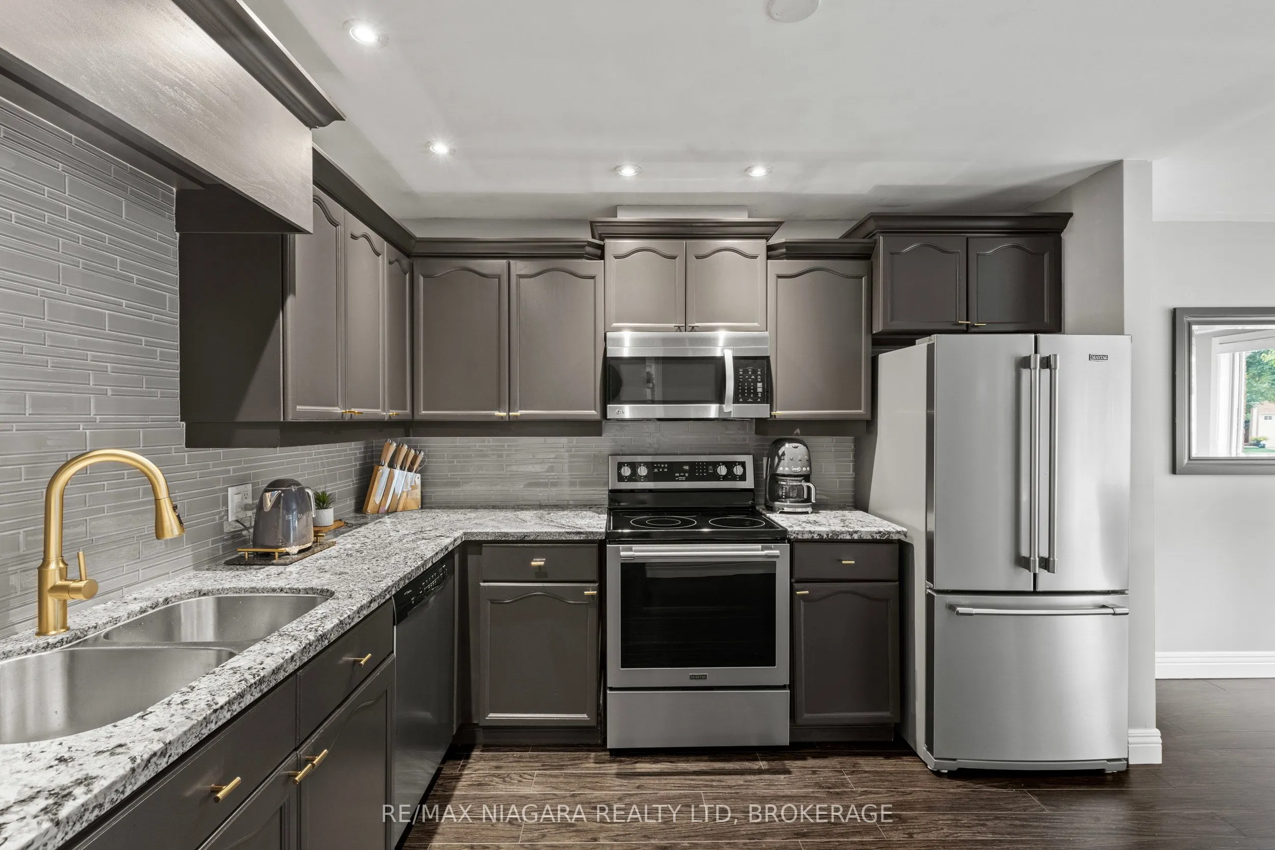 275 Pelham Road, #28