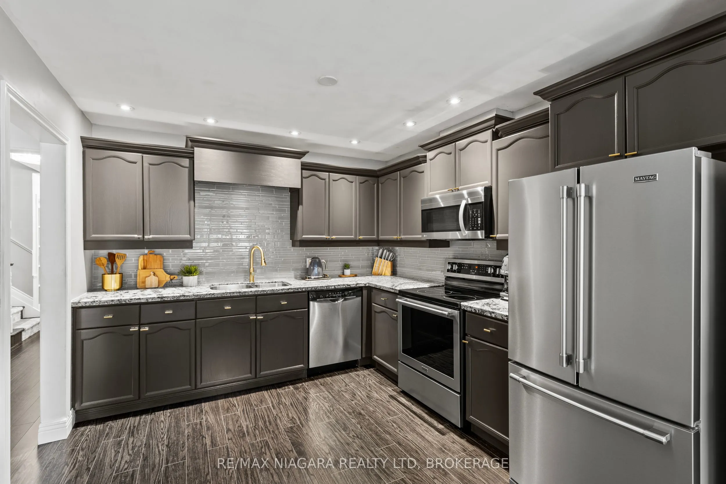 275 Pelham Road, #28