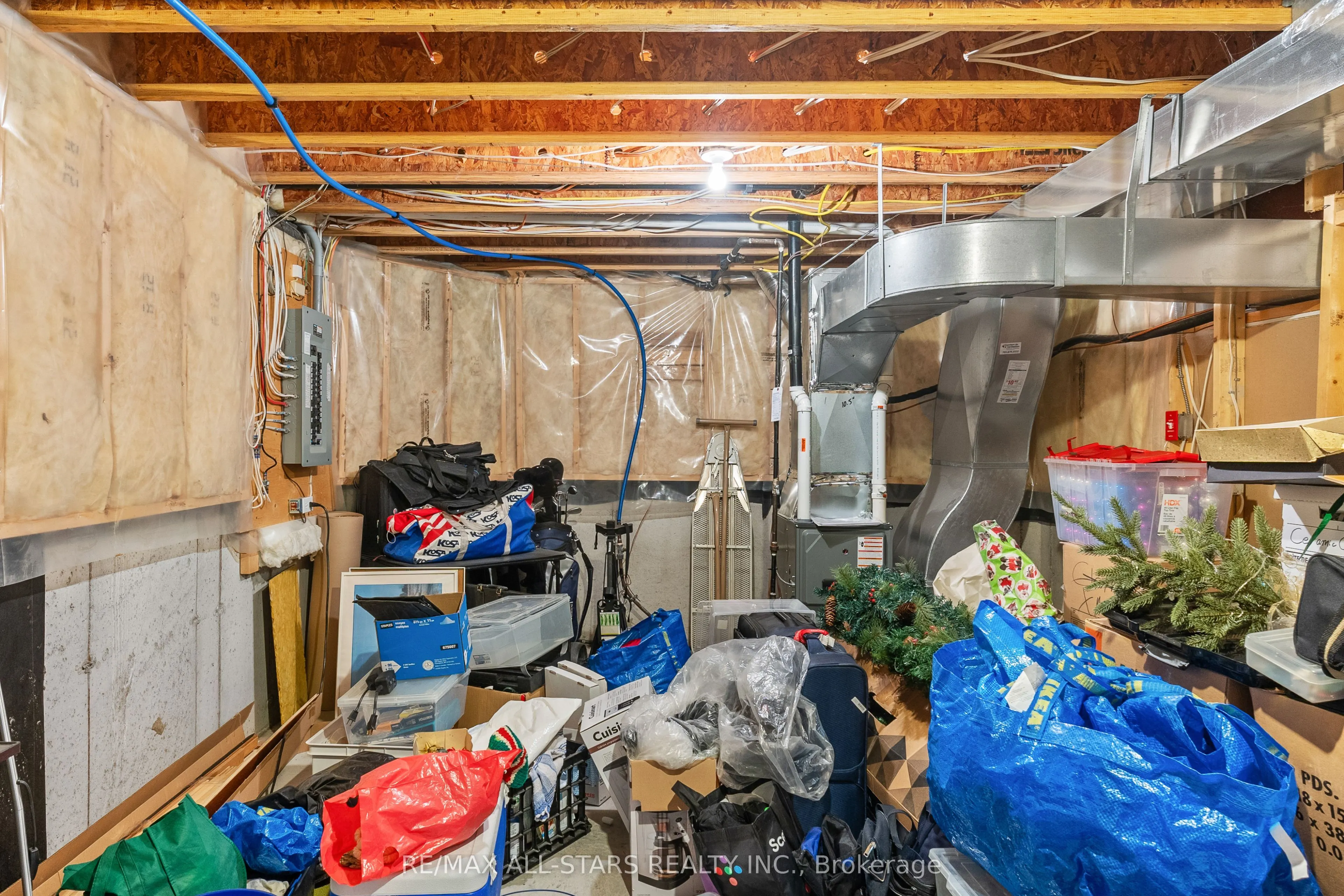 111 colborne Street, #11
