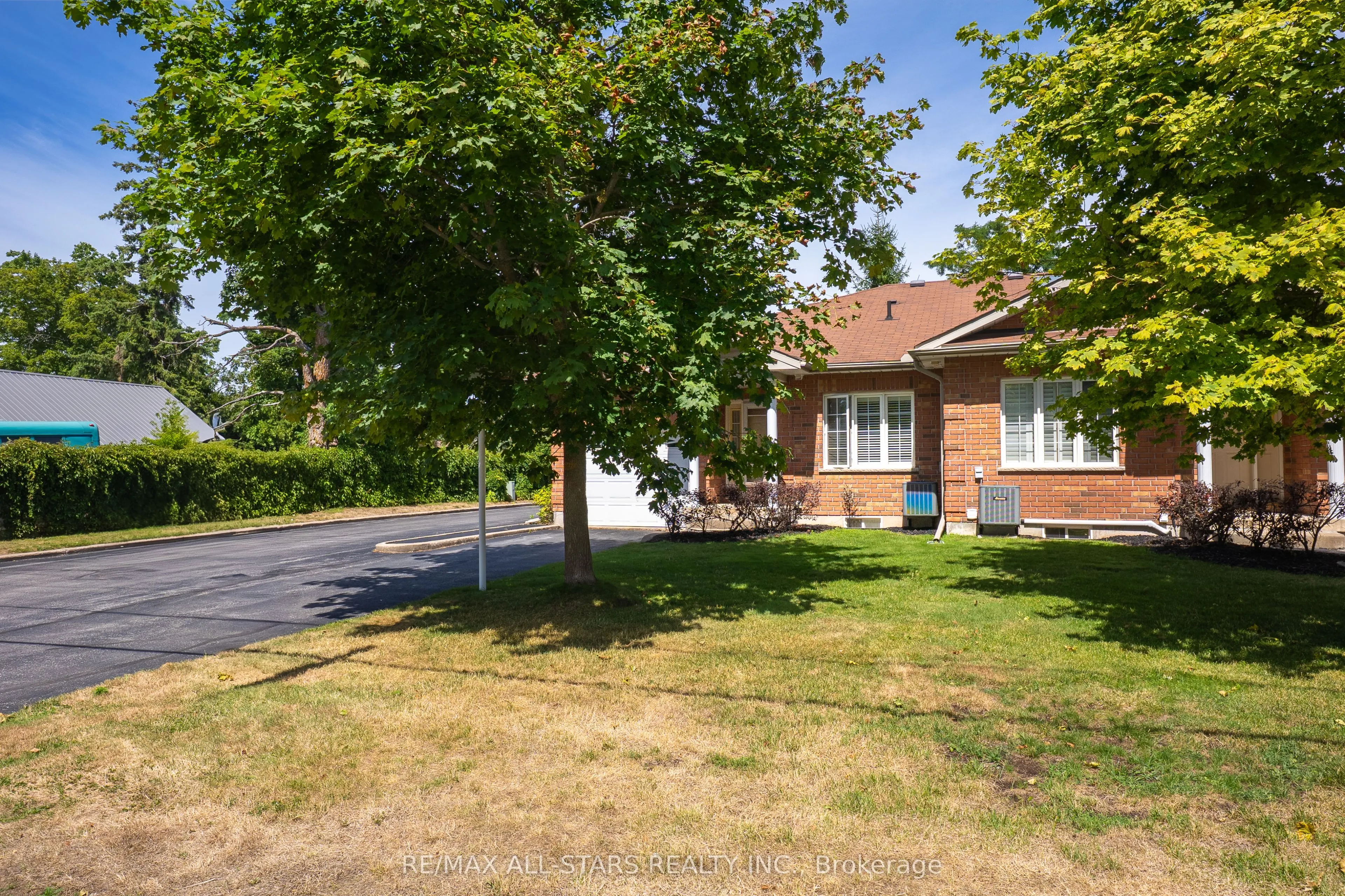 111 colborne Street, #11