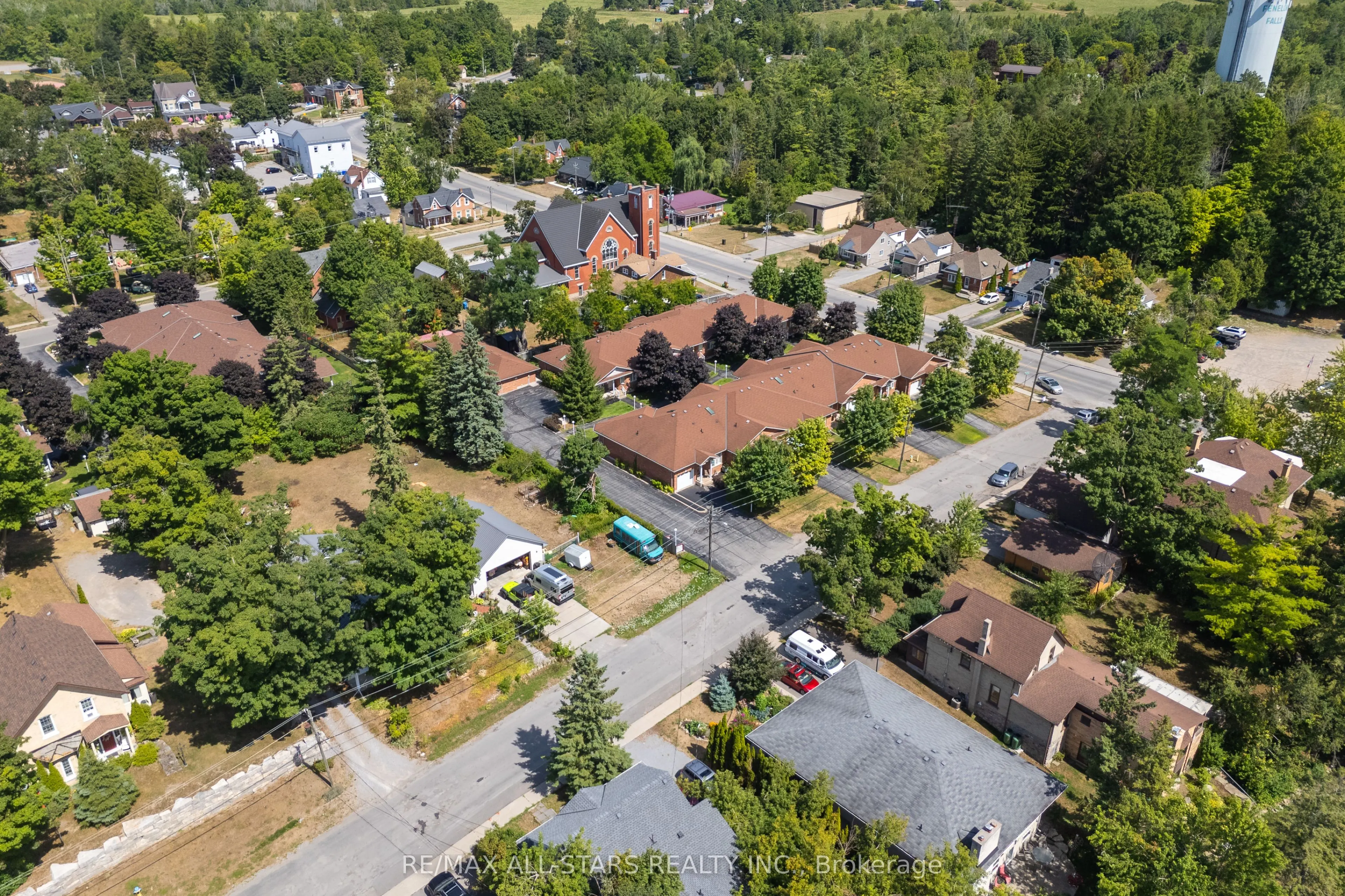 111 colborne Street, #11