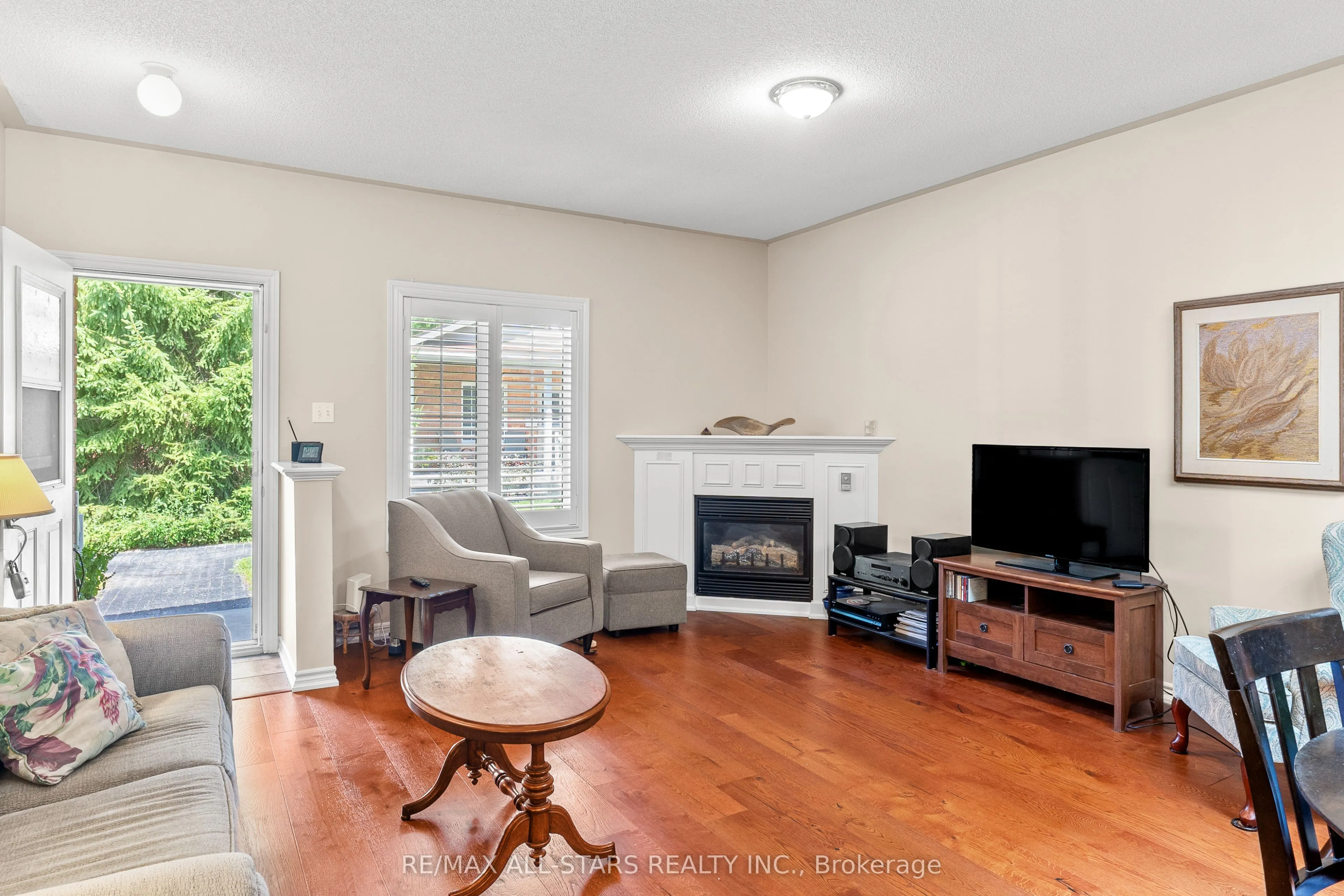 111 colborne Street, #11
