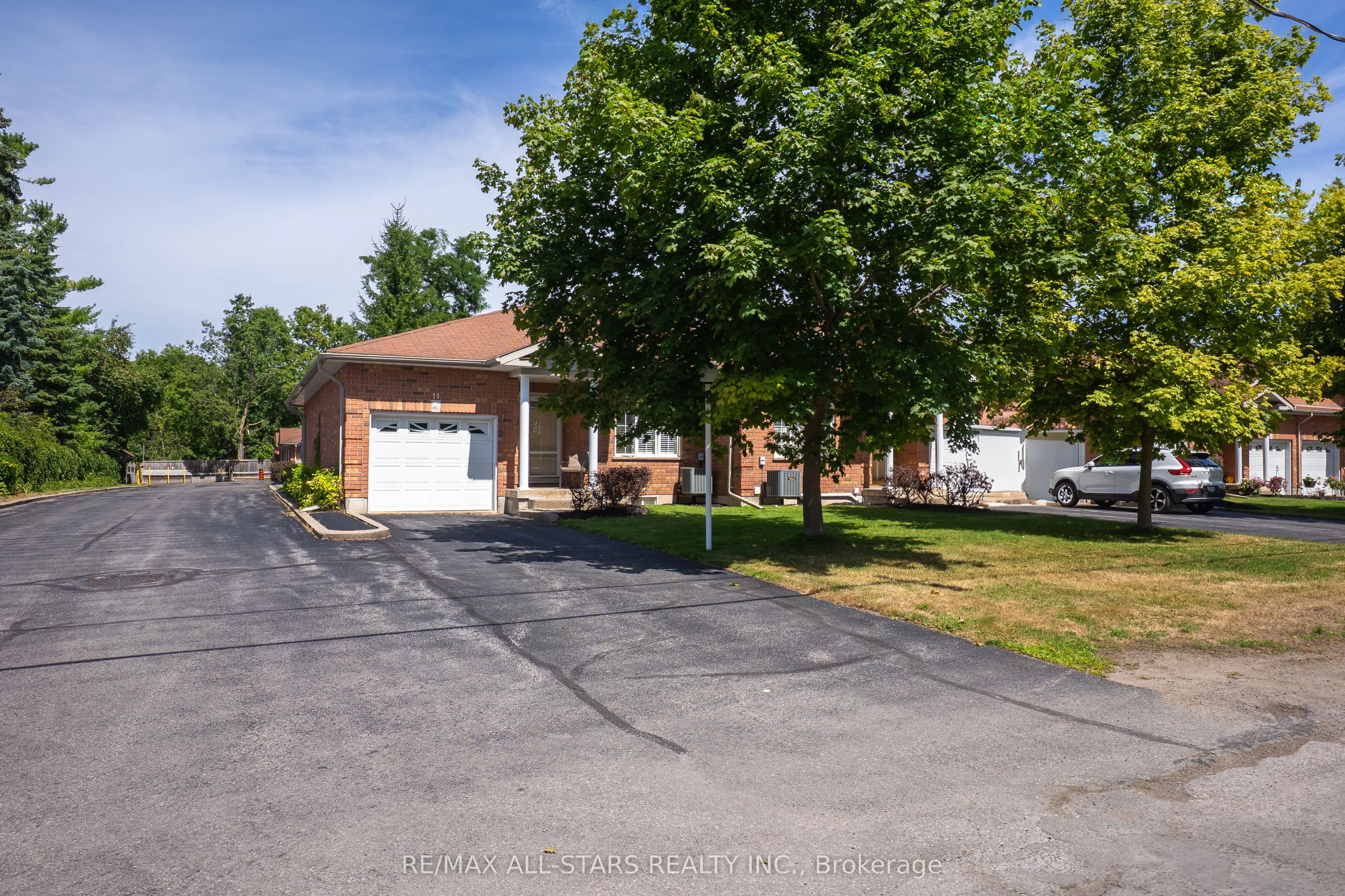 111 colborne Street, #11
