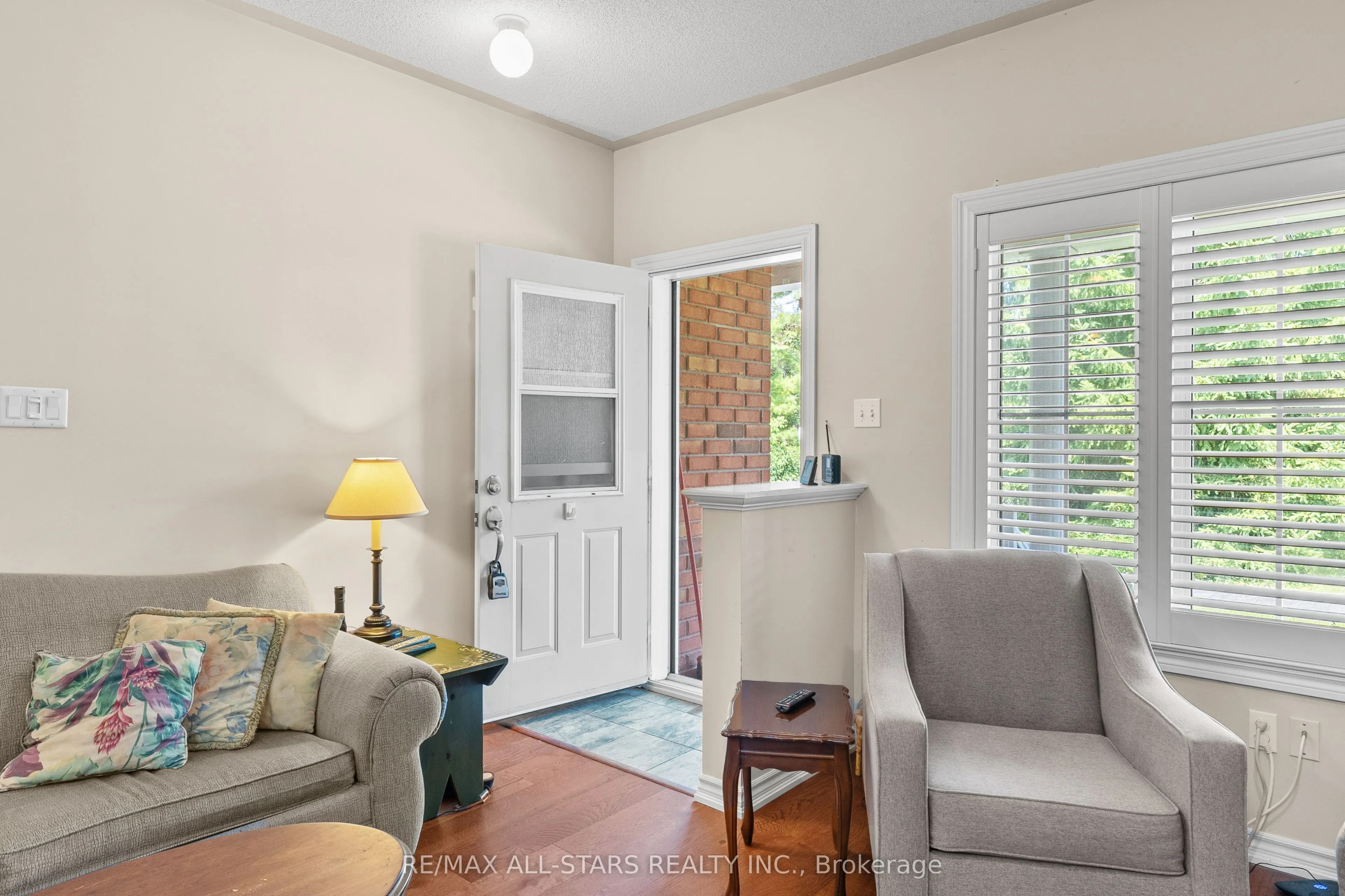 111 colborne Street, #11