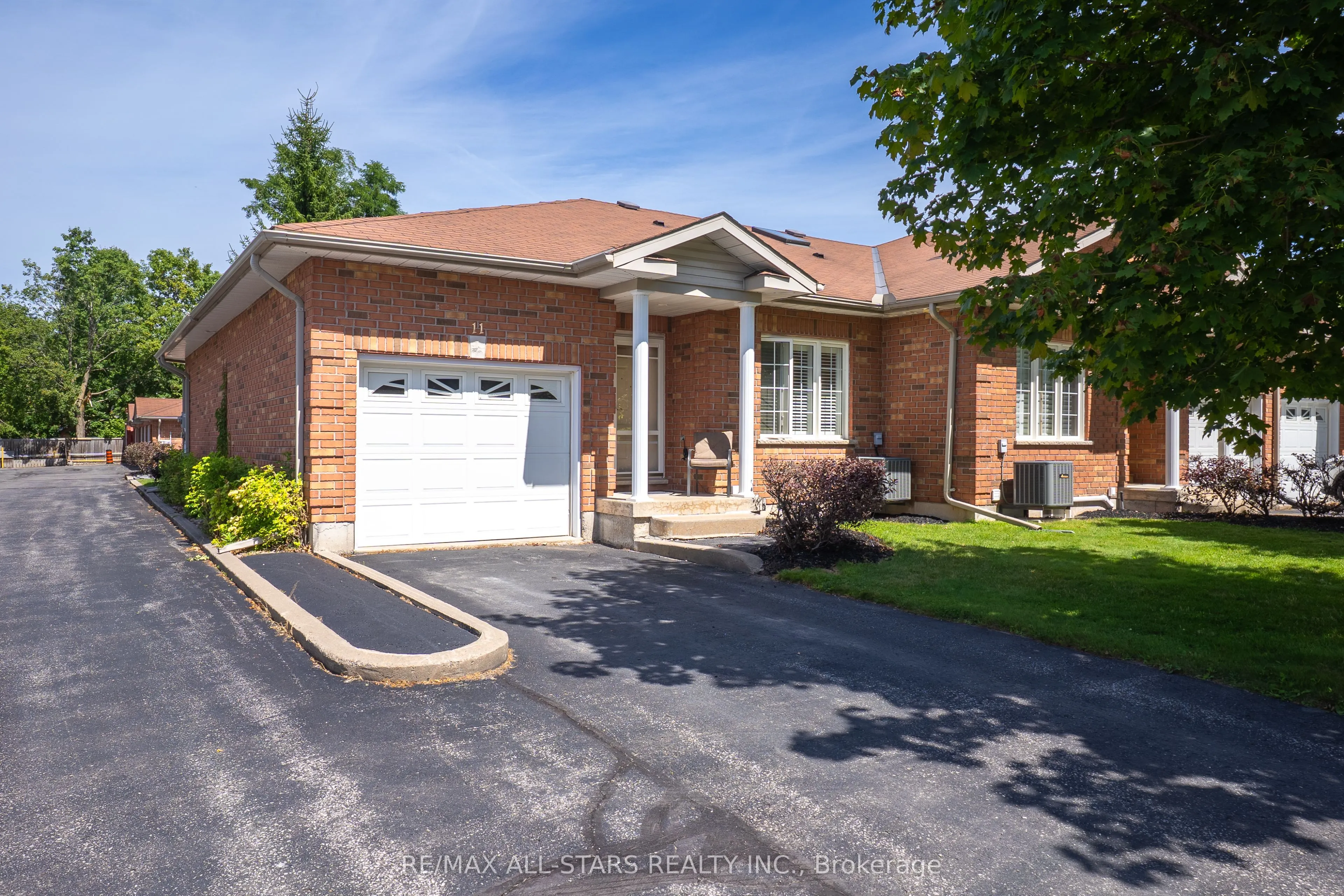111 colborne Street, #11