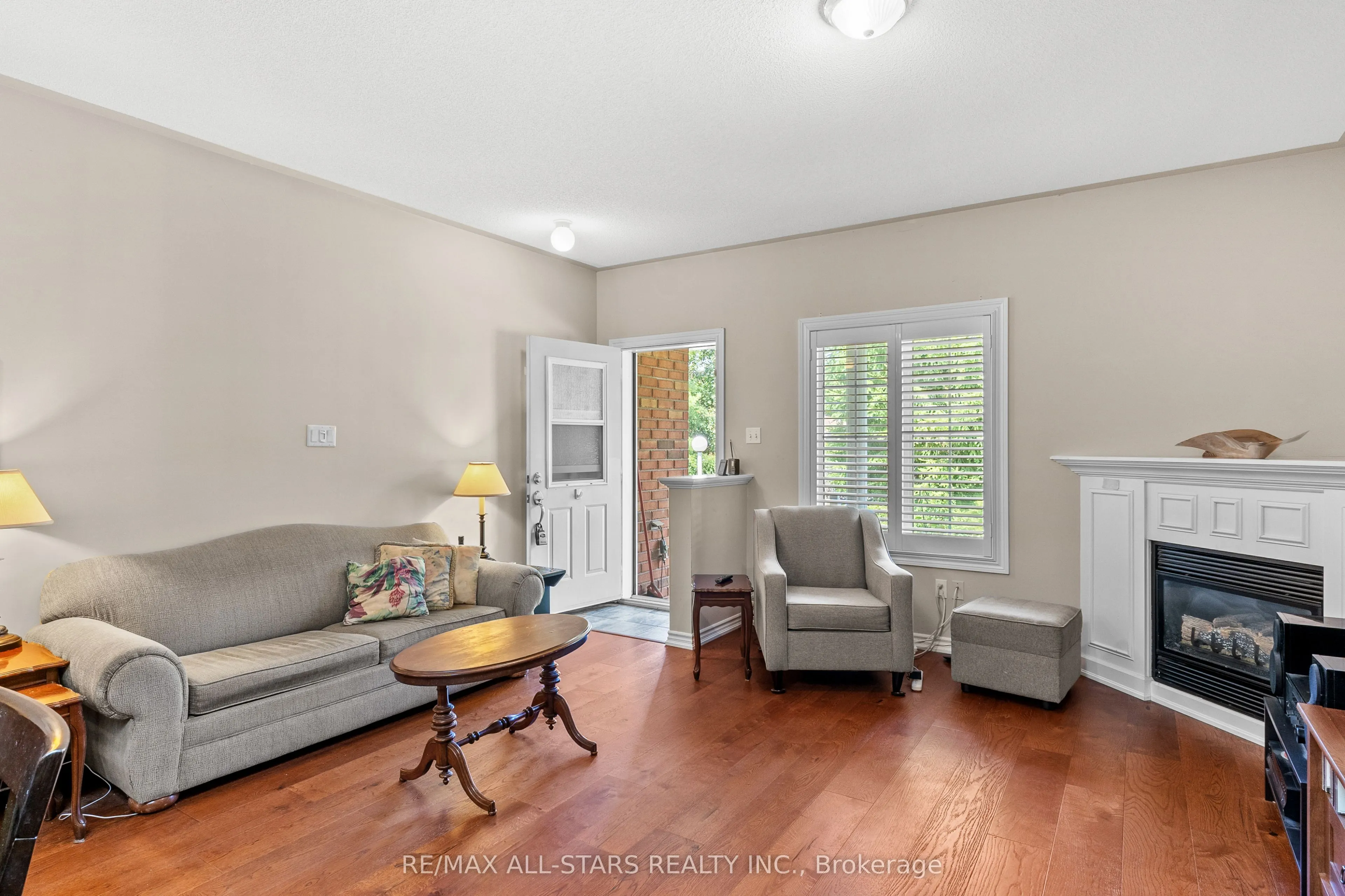 111 colborne Street, #11