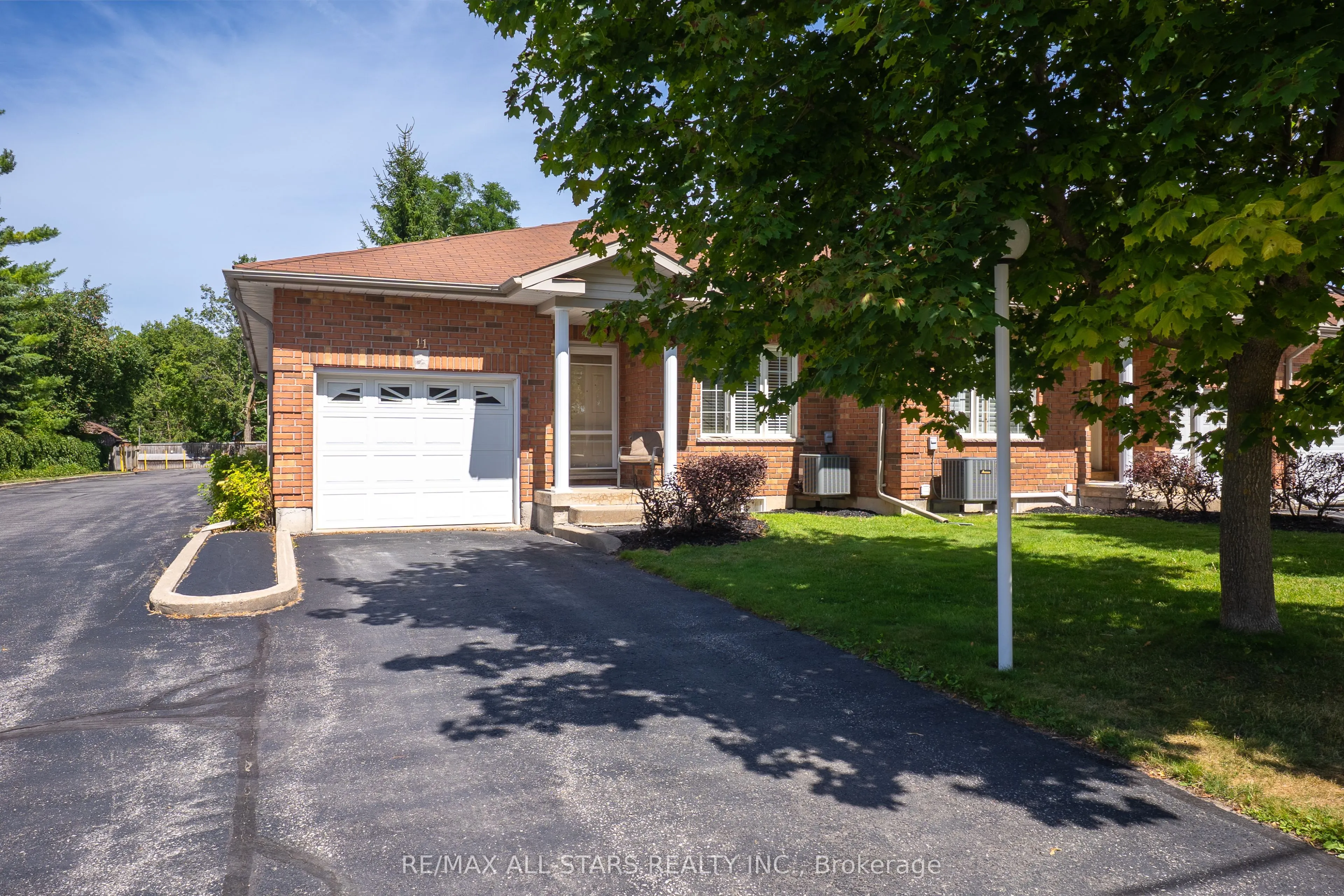 111 colborne Street, #11