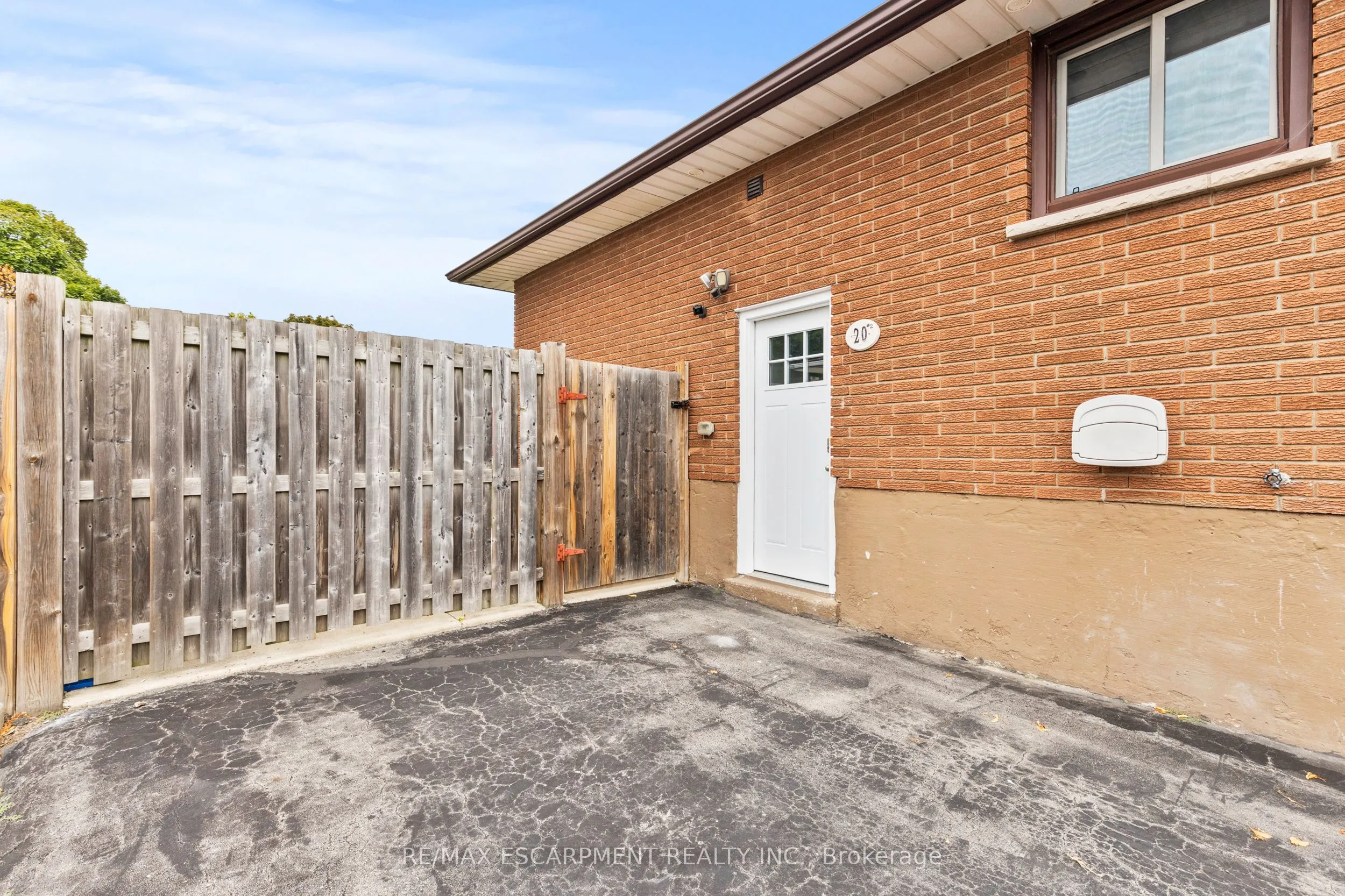 20 Leduc Street