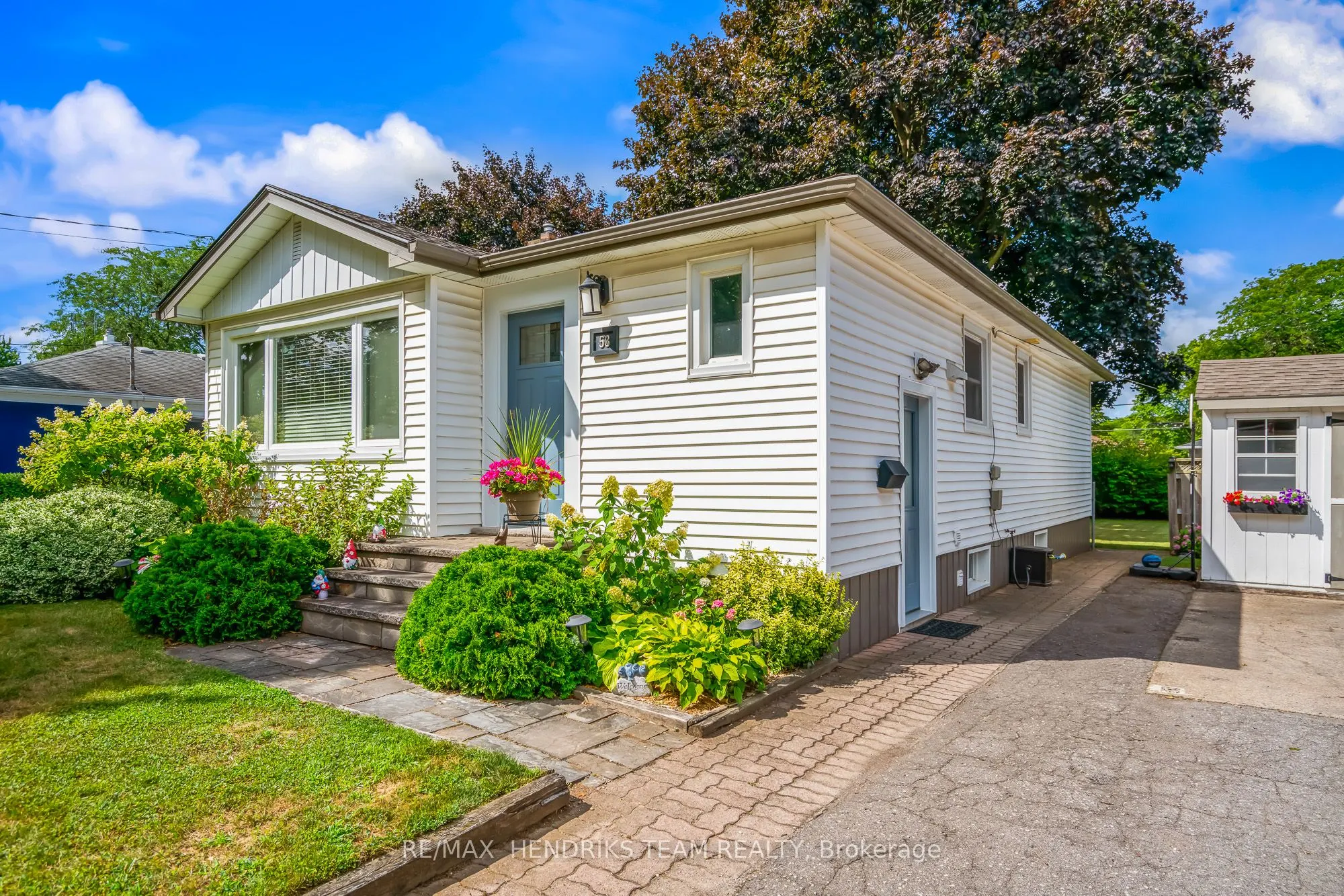 53 Dunkeld Avenue