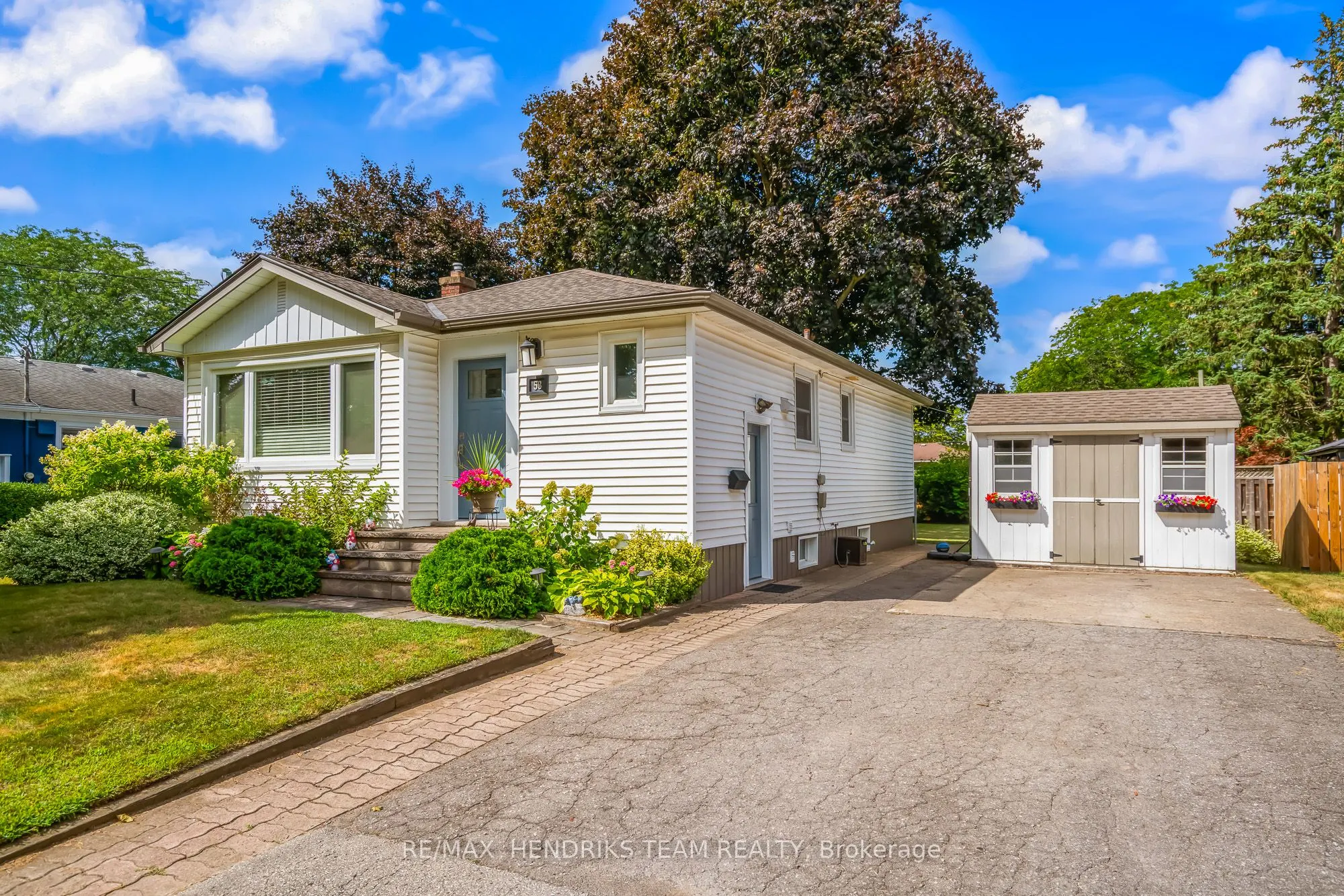 53 Dunkeld Avenue