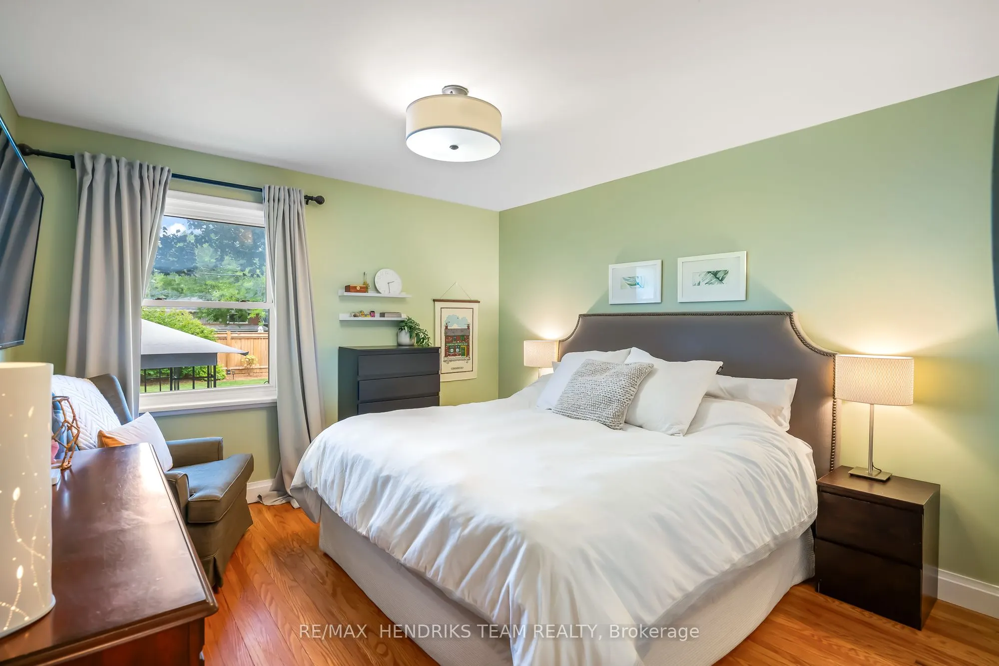 53 Dunkeld Avenue