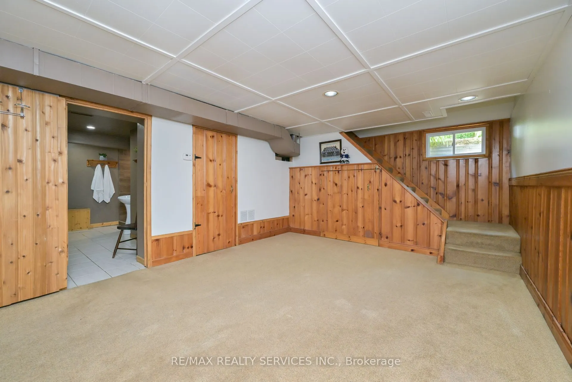 5 Cook Crescent