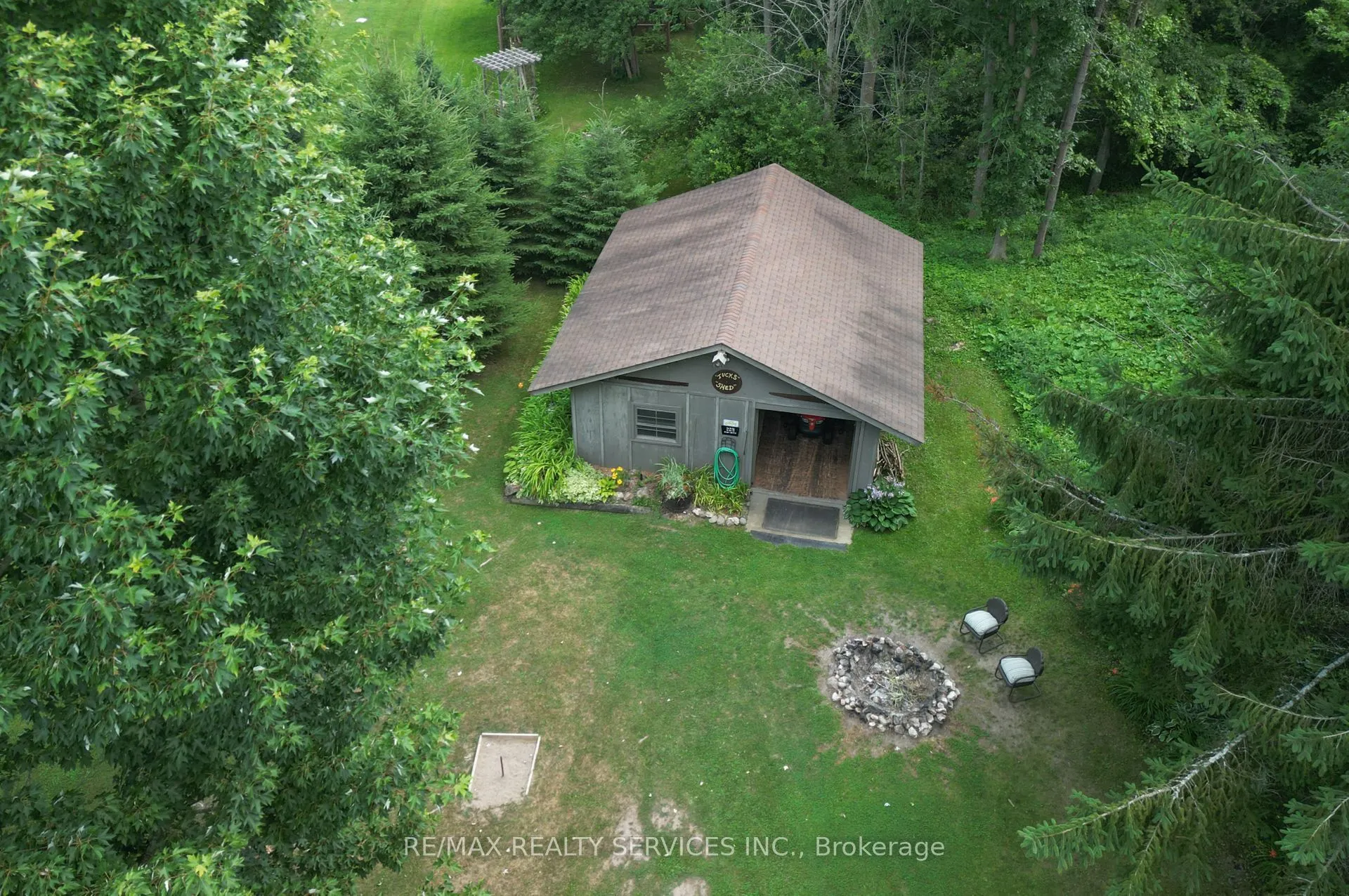 5 Cook Crescent