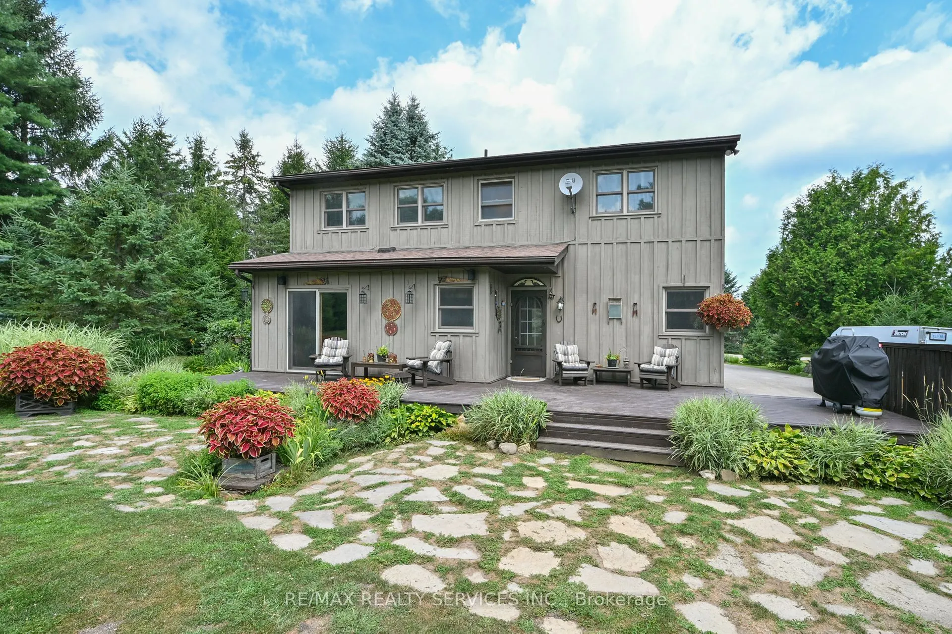 5 Cook Crescent