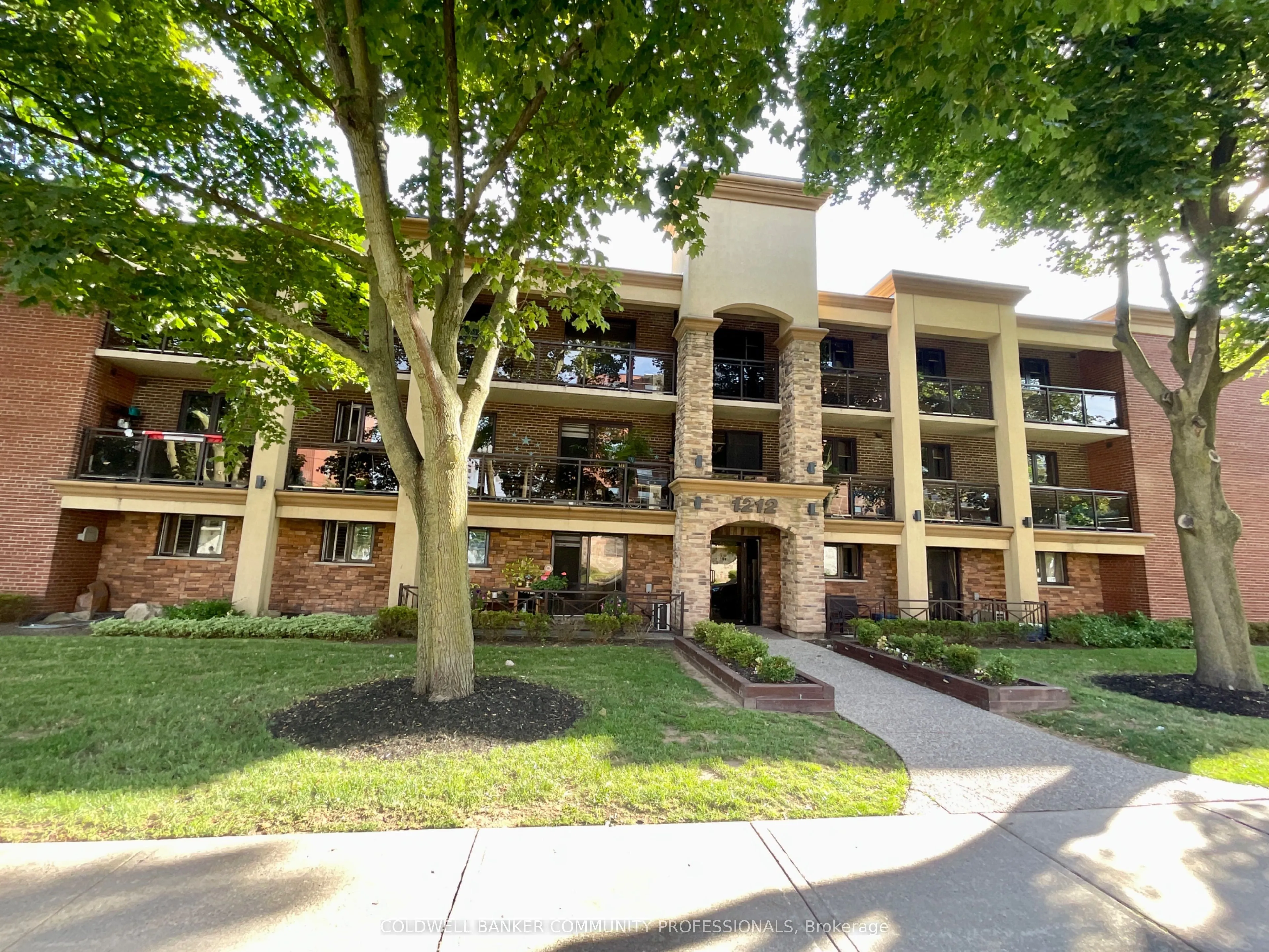 1212 Fennell Avenue E, #108
