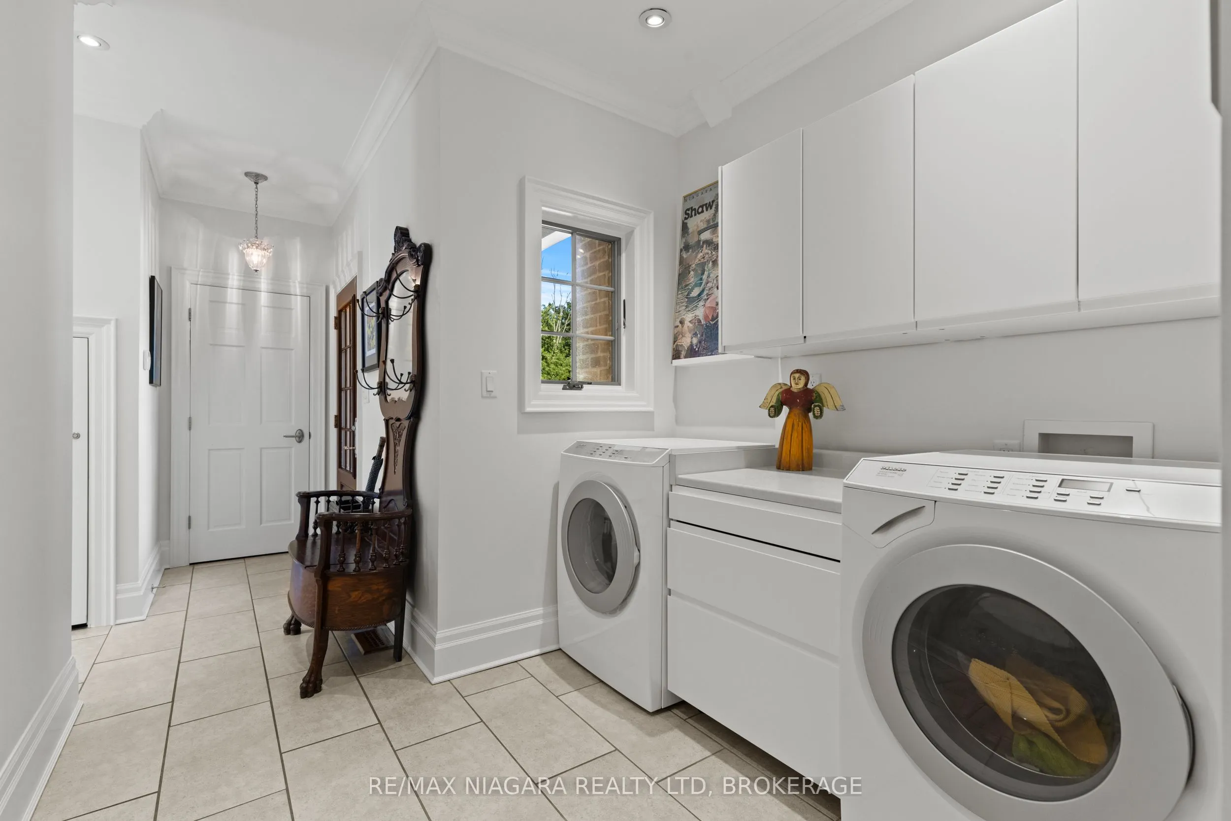380 NASSAU Street