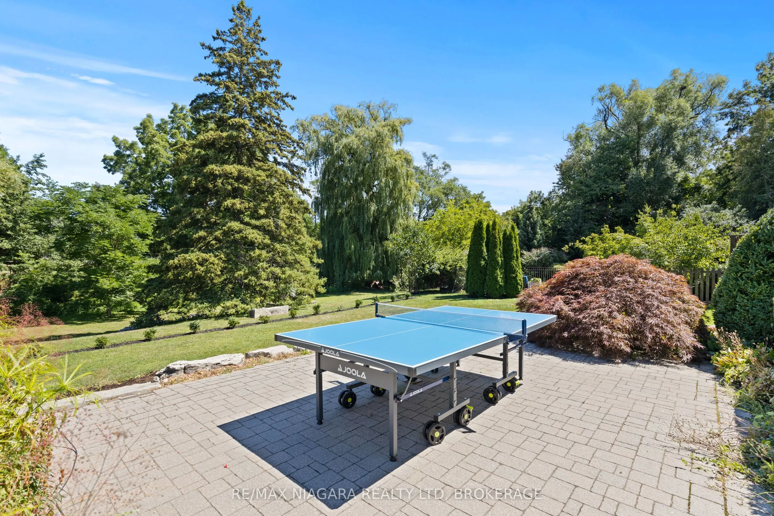 380 NASSAU Street