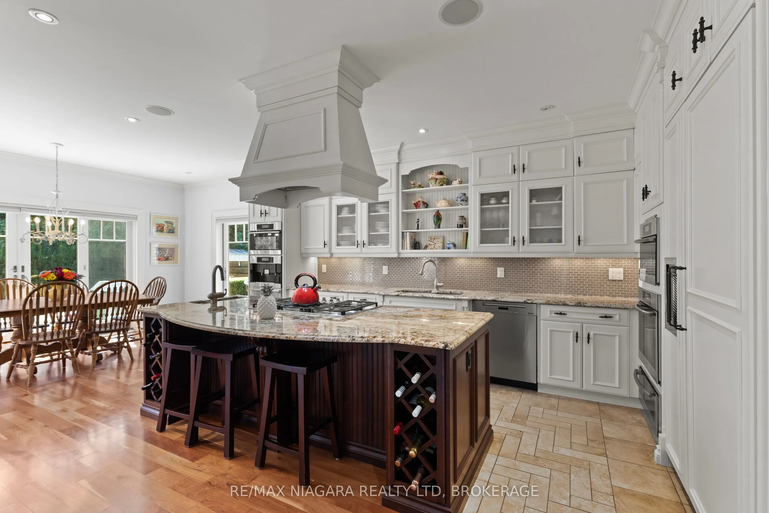 380 NASSAU Street